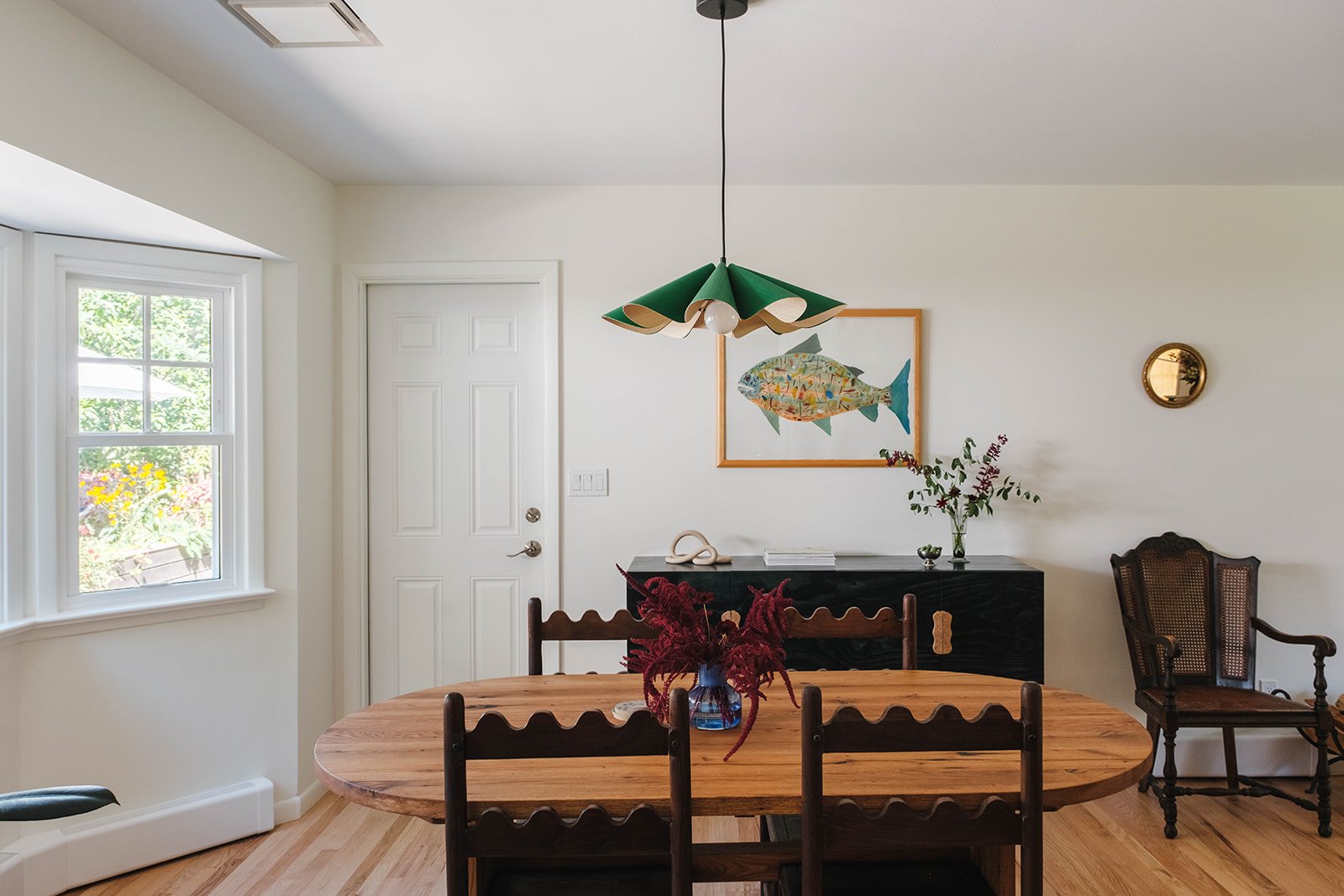 Dining room interior, by Milieu Studio, interior designer in Jersey City