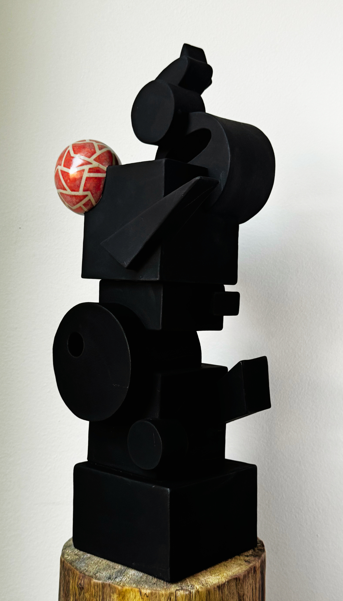 black.totem.red