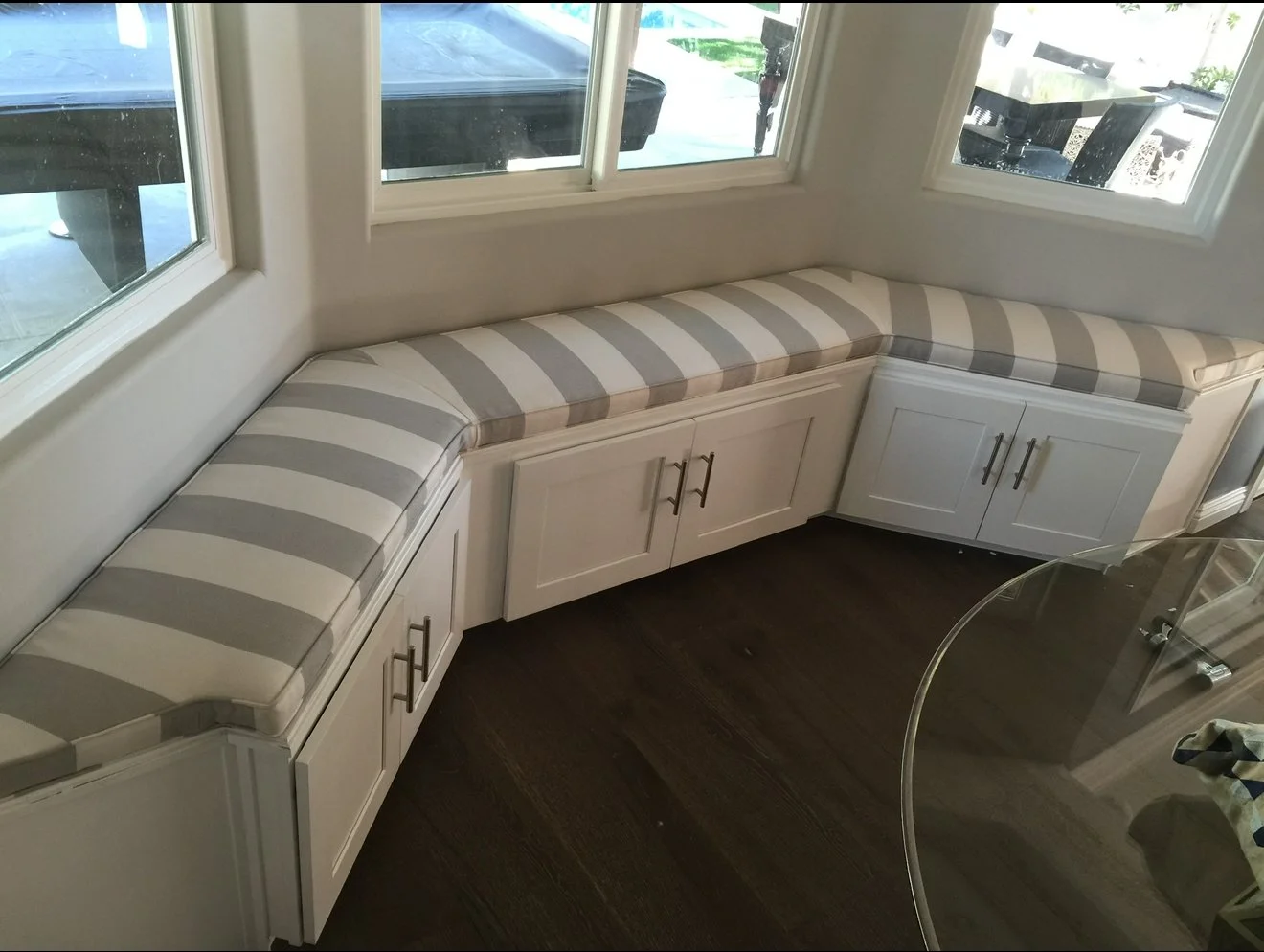 Banquettes, Bay Windows, and Nooks