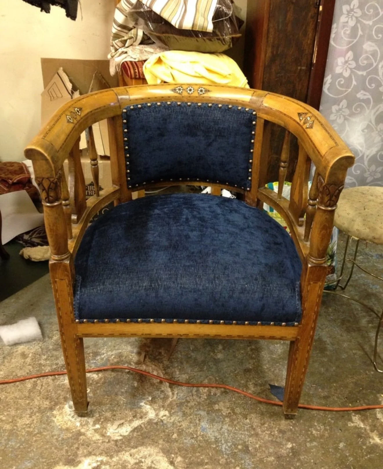 reupholstered-chair-armchair-dining-chair-antique-midcentury-modern-custom-furniture-fabrics61.jpeg