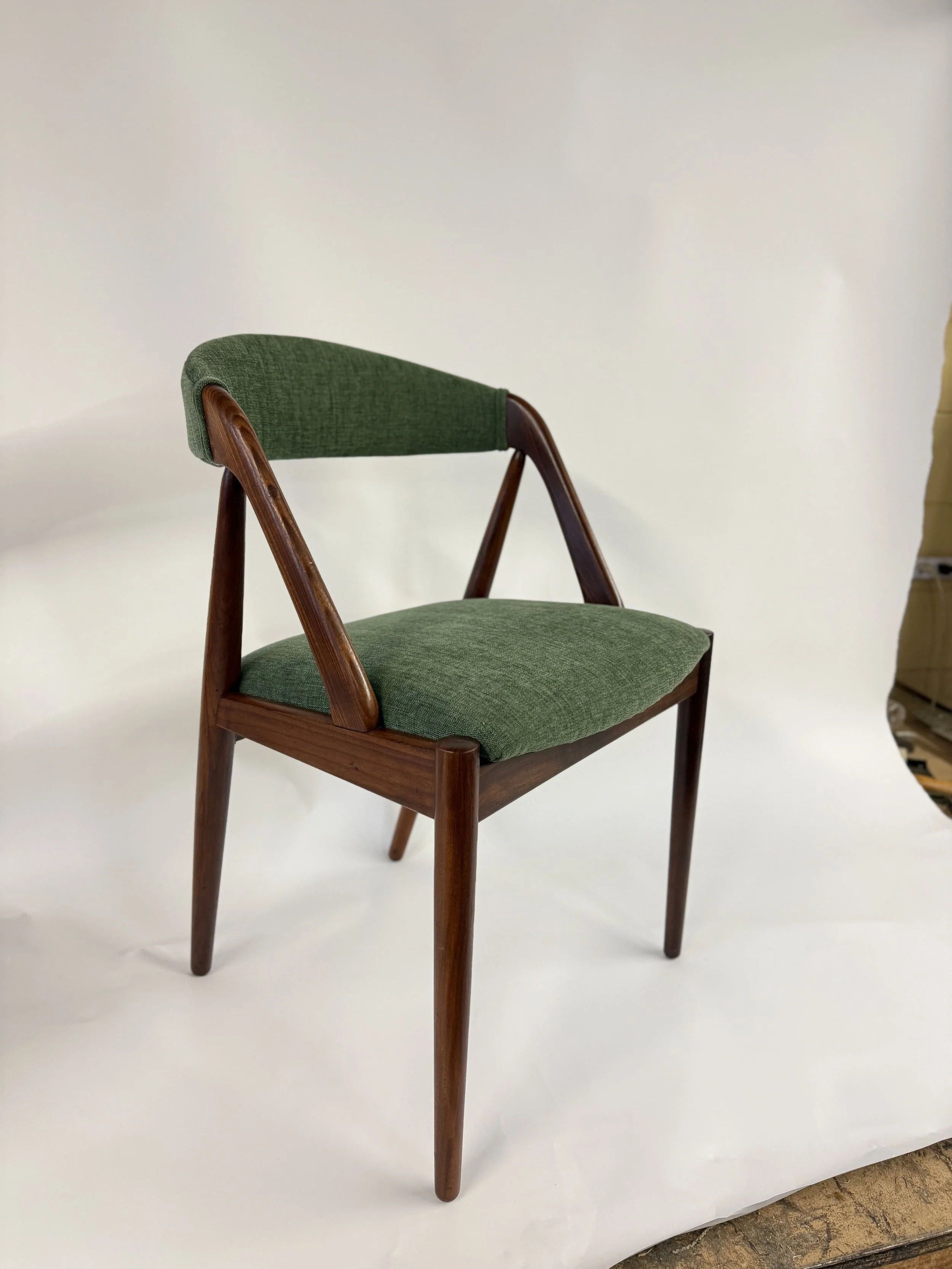 reupholstered-chair-armchair-dining-chair-antique-midcentury-modern-custom-furniture-fabrics10 2.jpeg