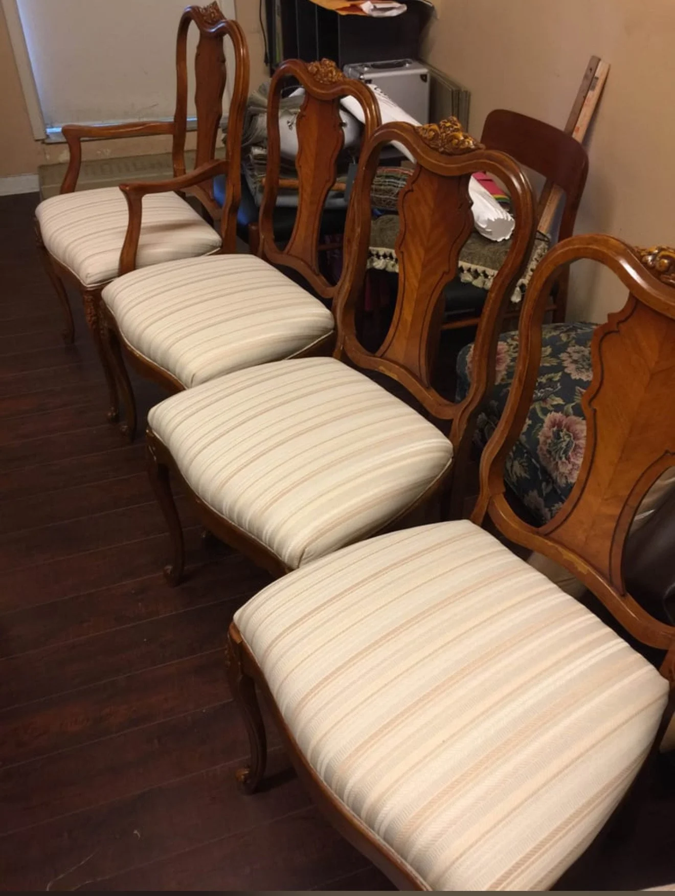 reupholstered-chair-armchair-dining-chair-antique-midcentury-modern-custom-furniture-fabrics17.jpeg