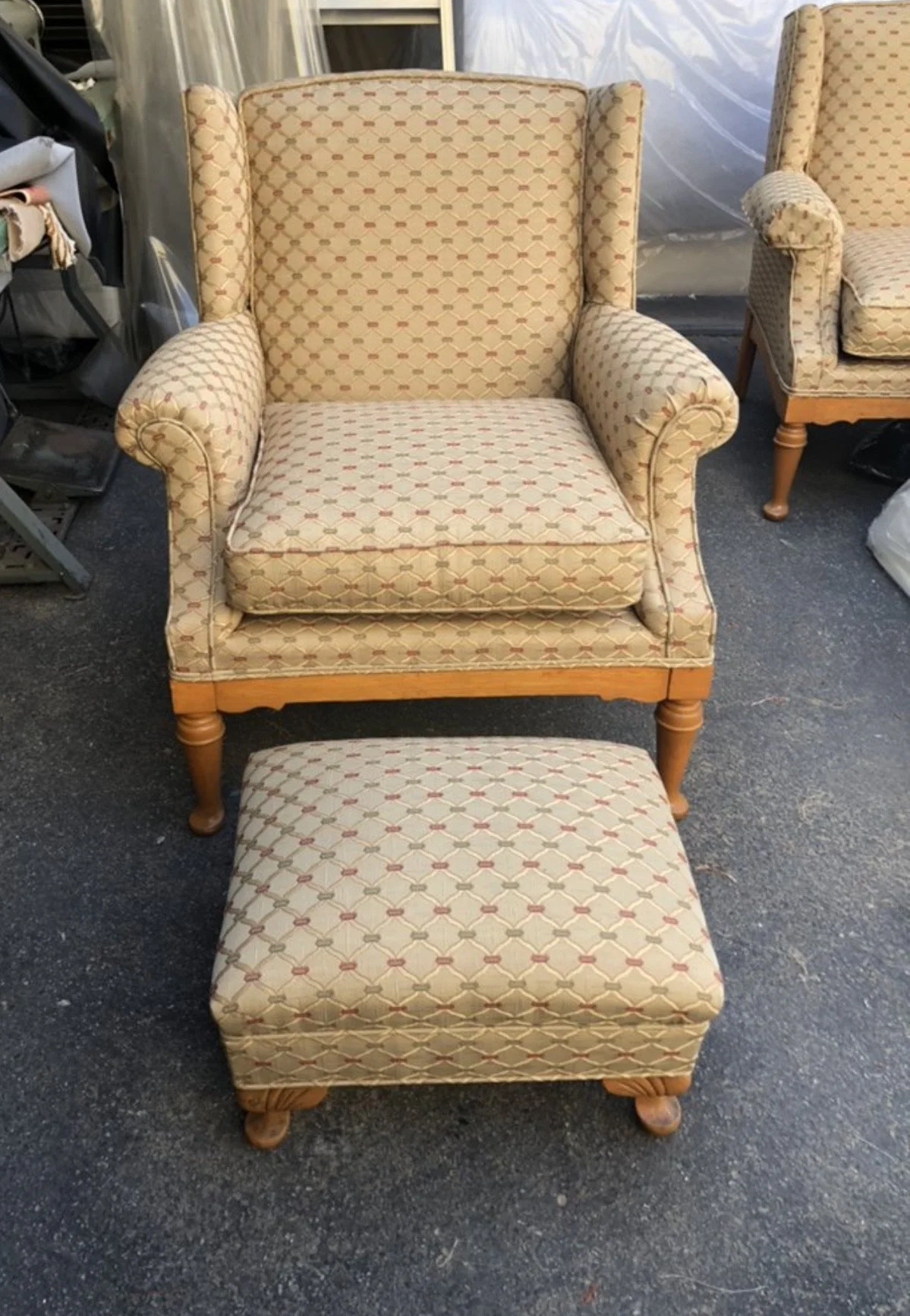 reupholstered-chair-armchair-dining-chair-antique-midcentury-modern-custom-furniture-fabrics66.jpeg