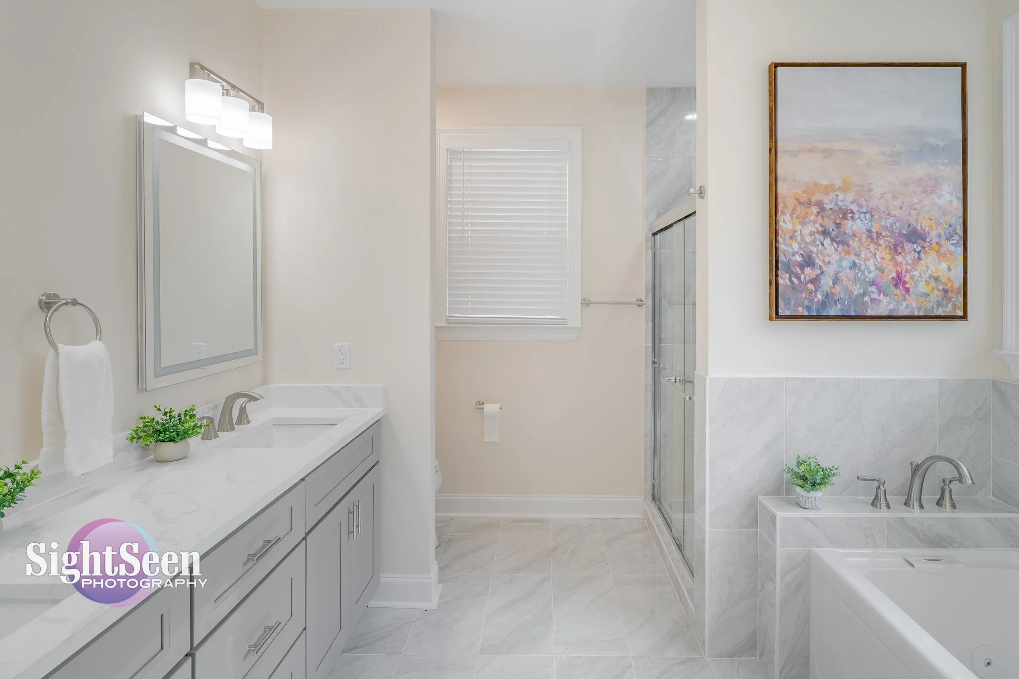 Jackson primary bathroom