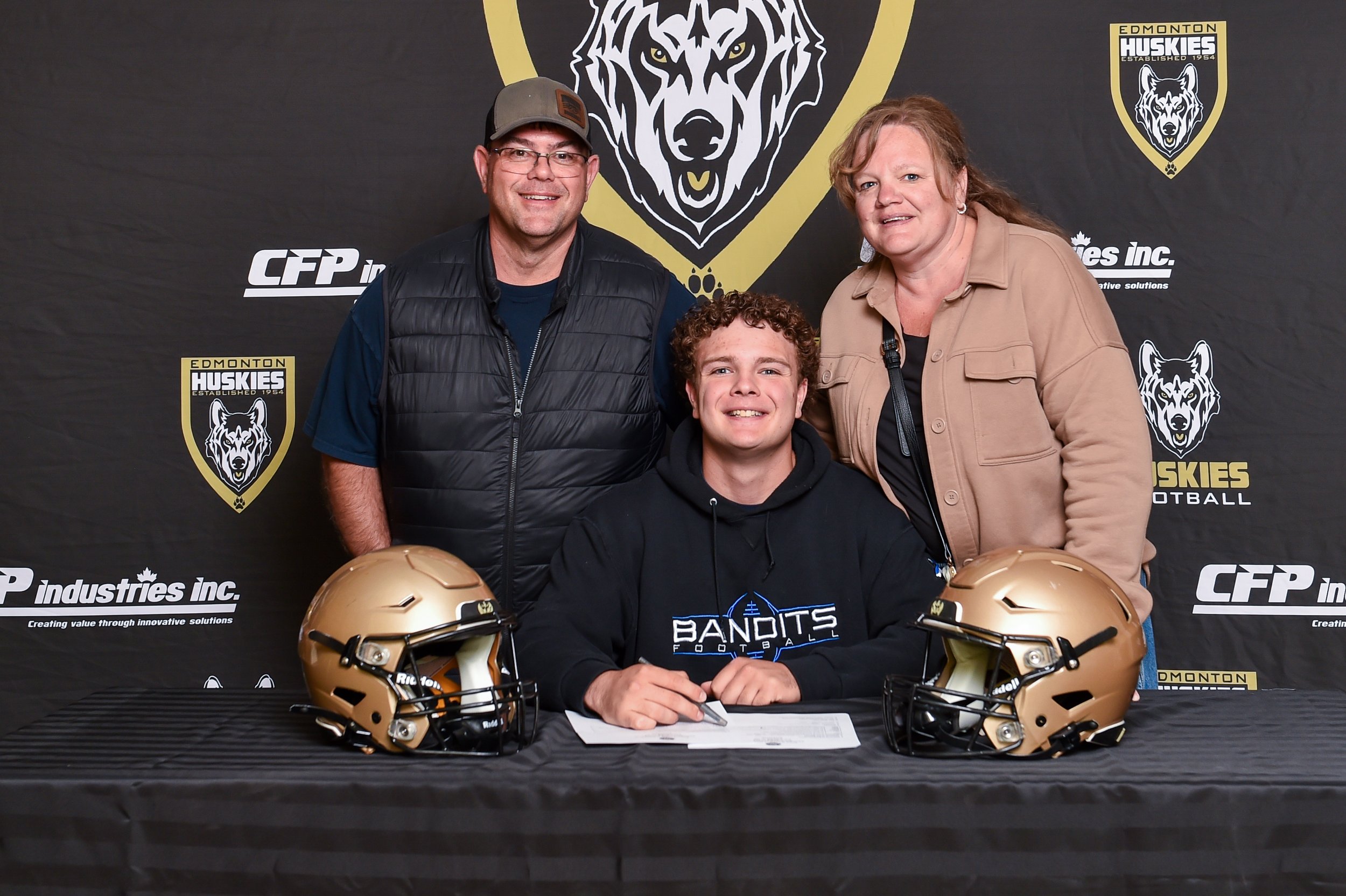 Huskies 2026 - P - 250.jpg