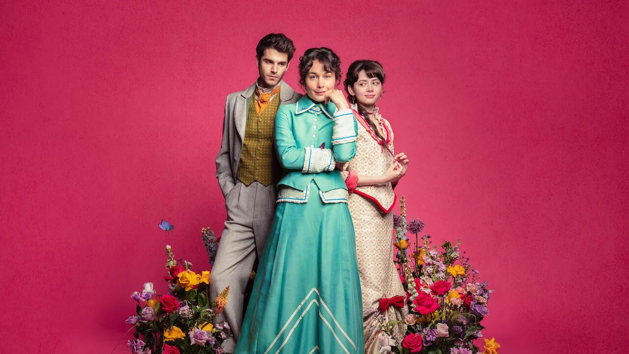 Manual para señoritas en Netflix: la serie española que mezcla Bridgerton, Fleabag y un poquito de Amélie