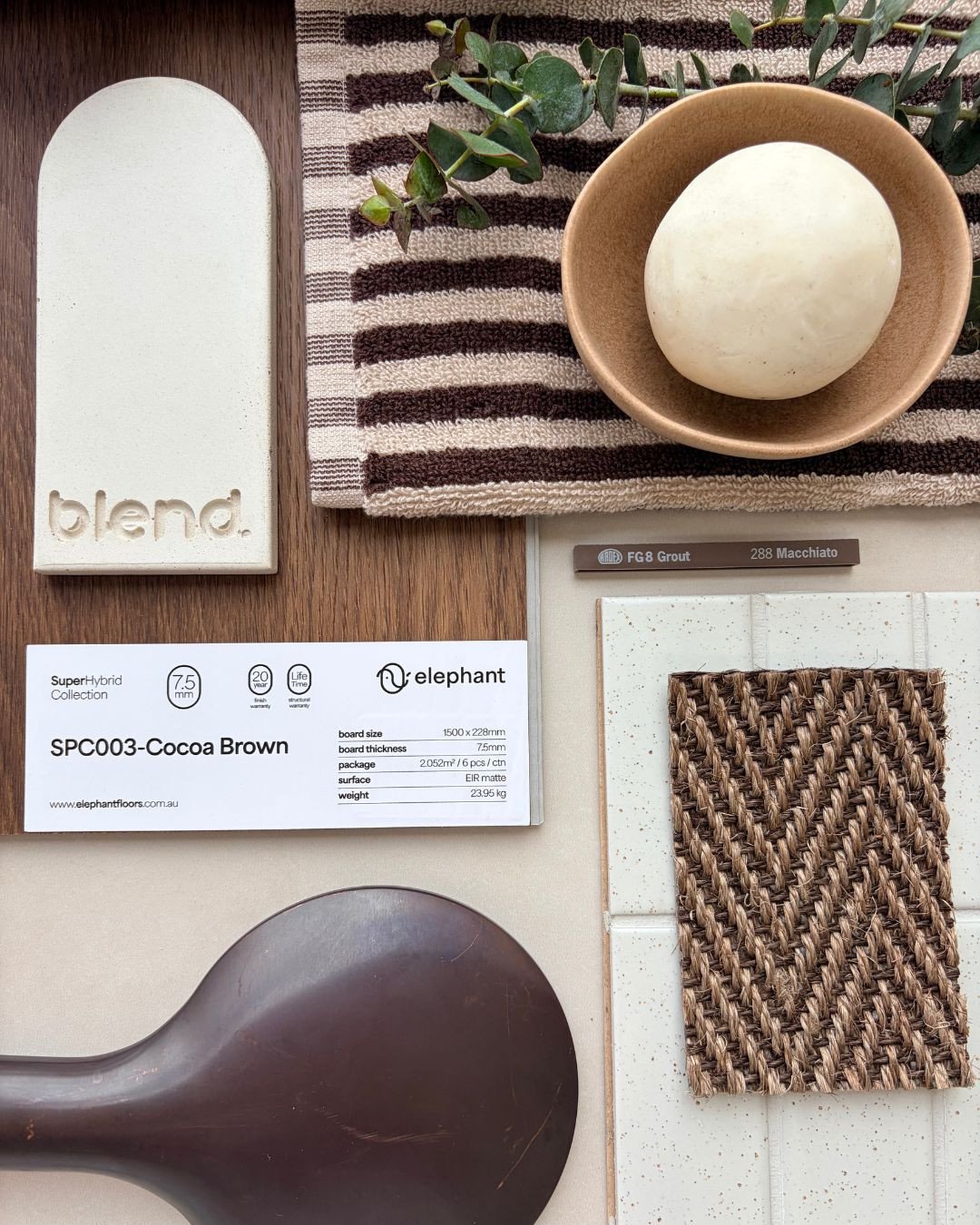 Soft texture with gentle warmth.⁠
Rasa in Tim Tam layered over Cemento Ivory creates a grounded, natural palette that feels calm and lived in. The speckled surface of Rasa brings subtle detail, while Cemento Ivory holds the scheme in a warm neutral b