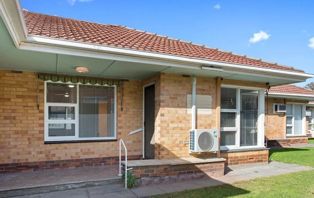 Billy — Clarence Gardens SA