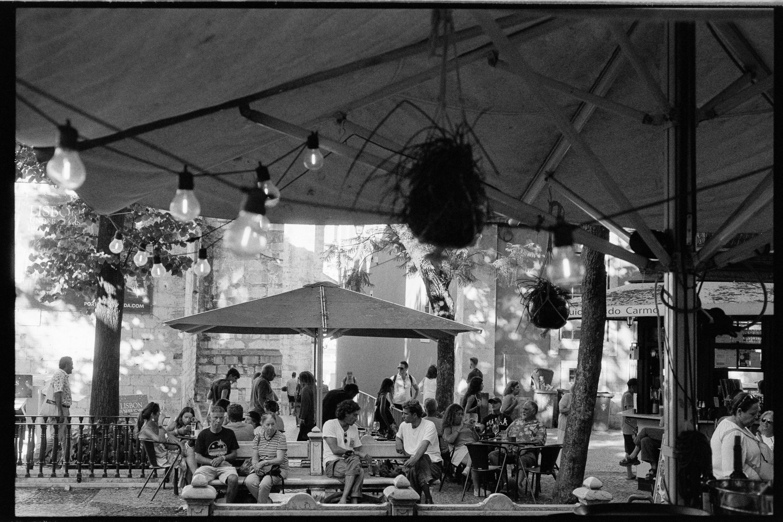 20240715_Portugal2024_NikonF3_Ilford HP52846-positive.jpg