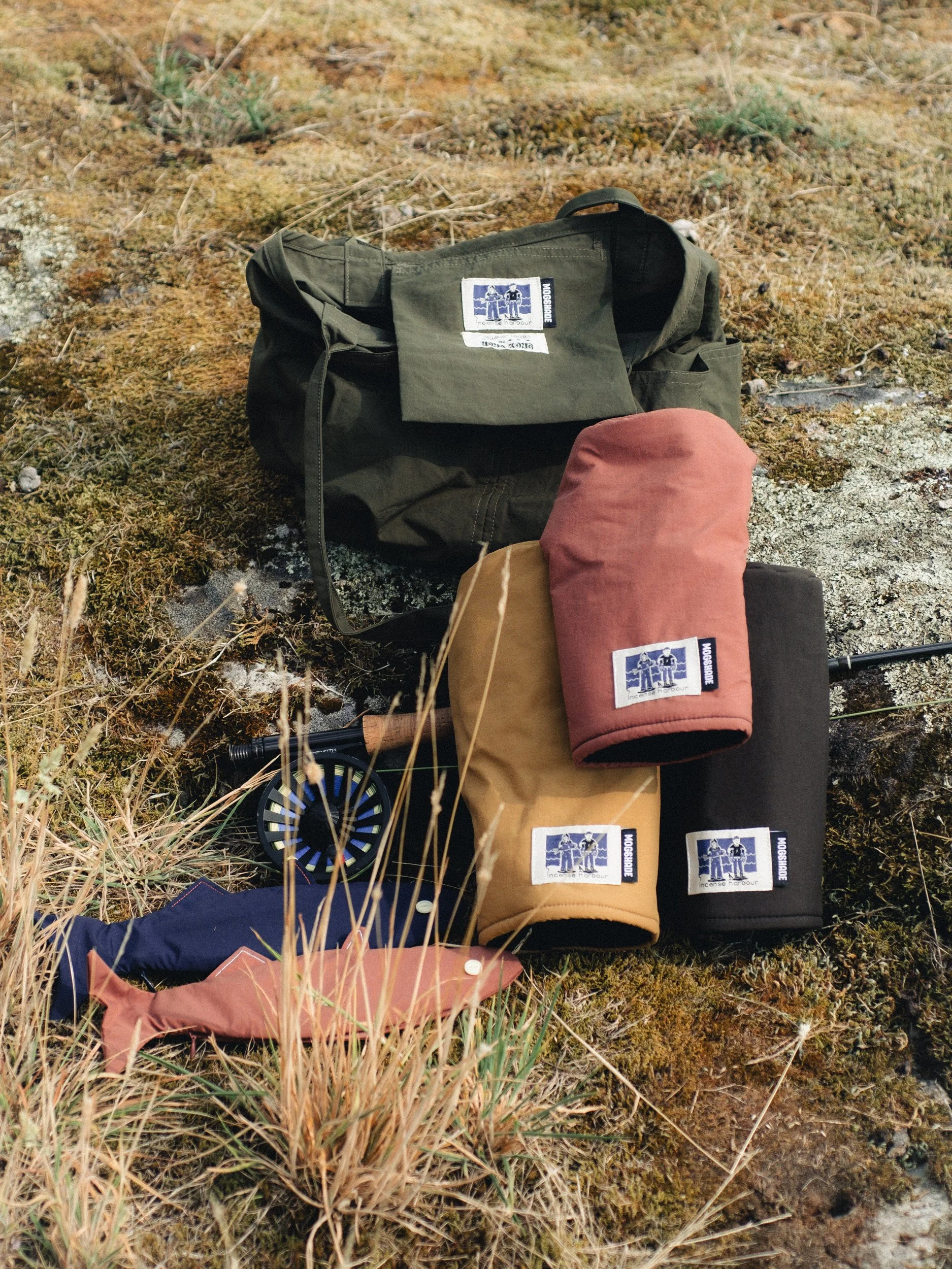 20260822_Mogshade_Incense Harbour Headcovers_Gambier Island_Fuji Xpro2028-4.jpg