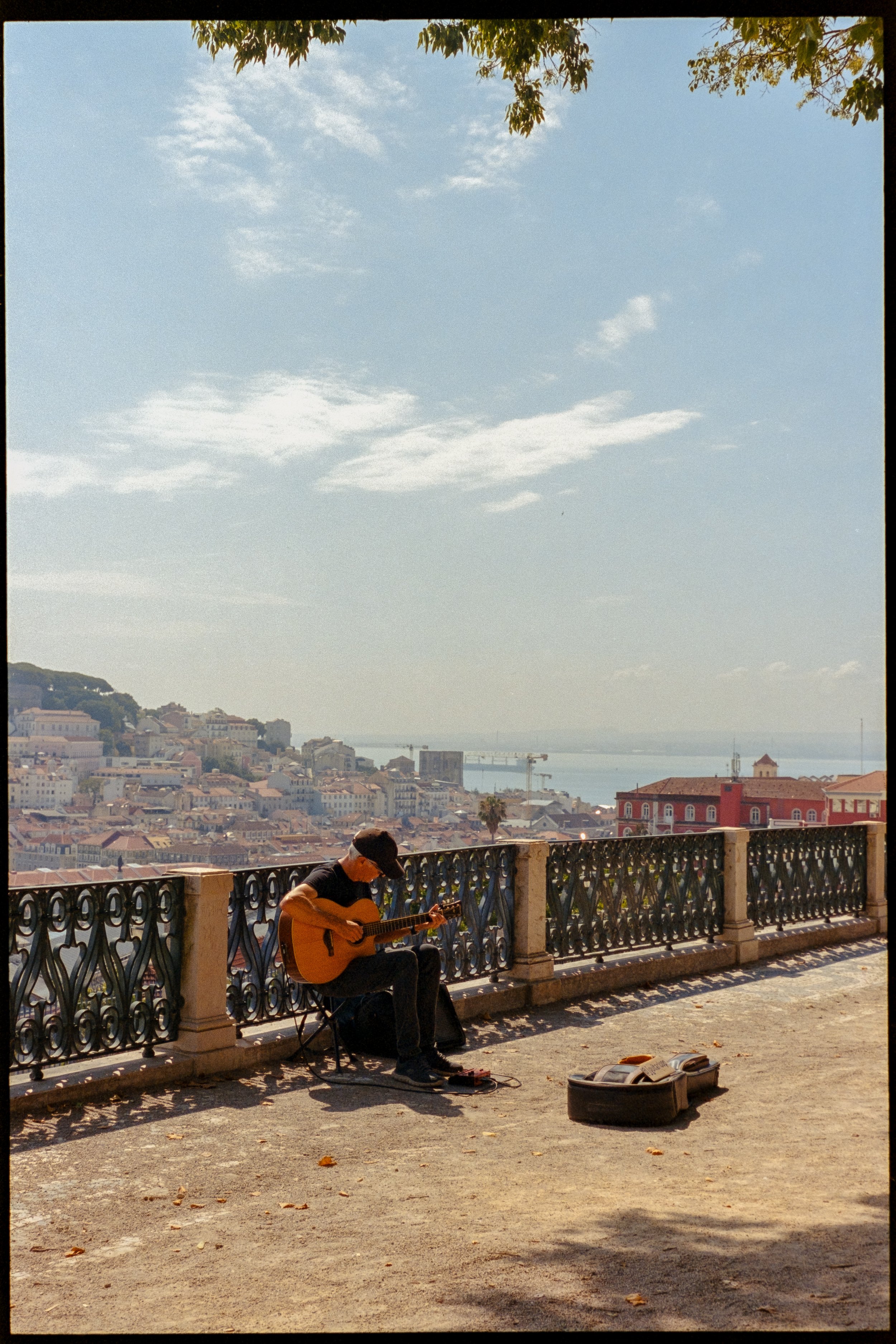 20240725_Portugal2024_NikonF3_Portra 4002754-positive.jpg