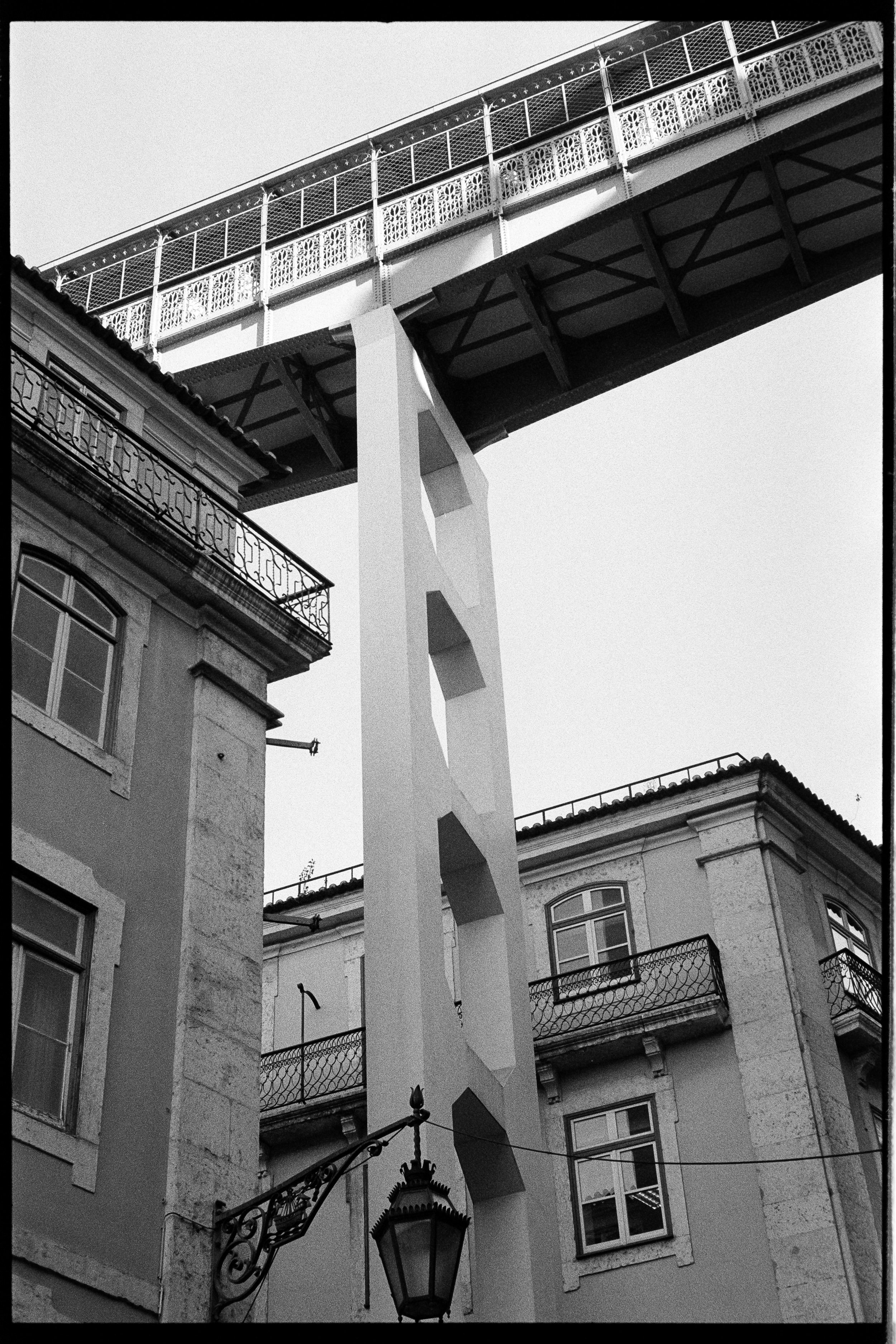 20240715_Portugal2024_NikonF3_Ilford HP52848-positive.jpg