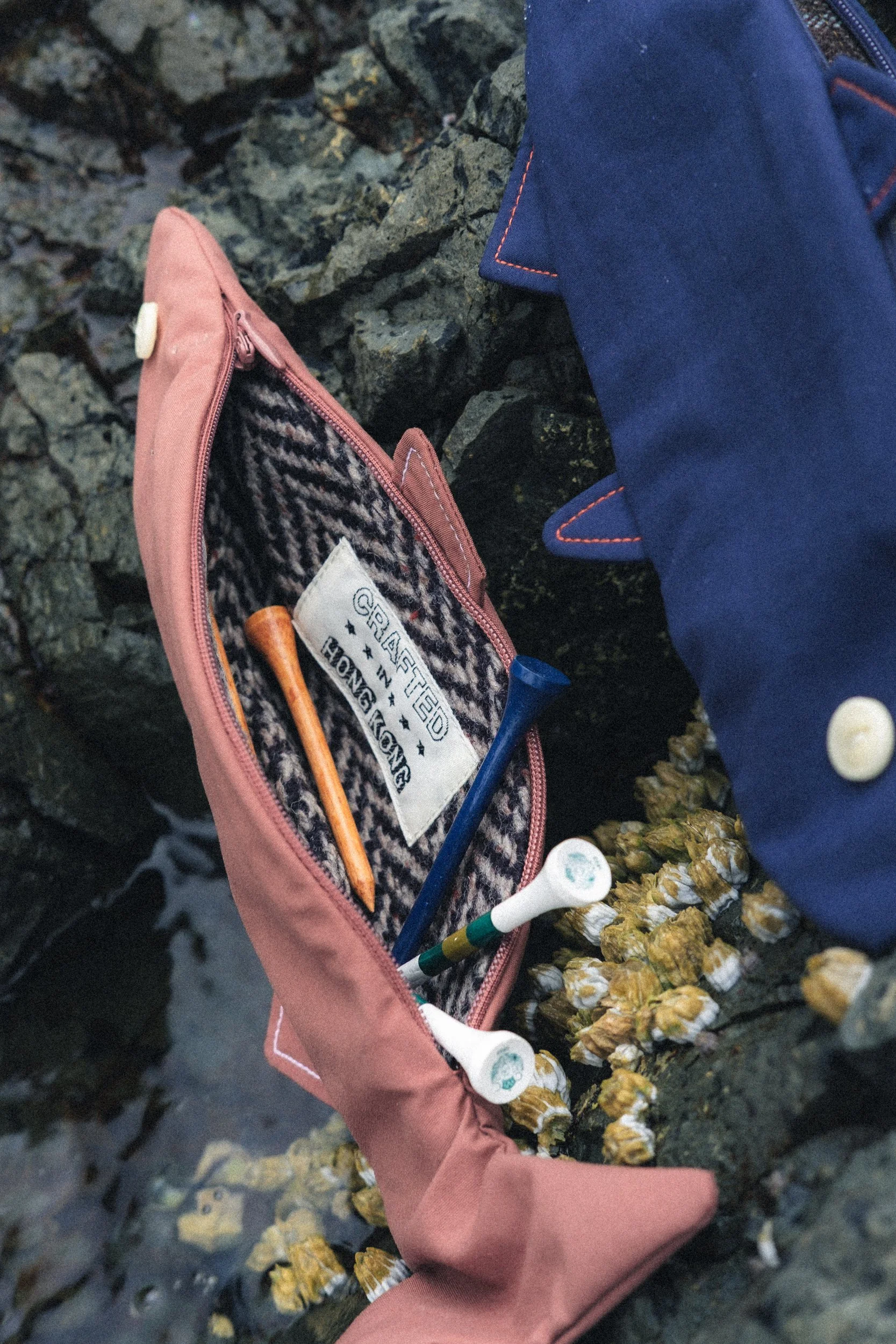 20260823_Mogshade_Incense Harbour Headcovers_Gambier Island_Fuji Xpro2028-25.jpg