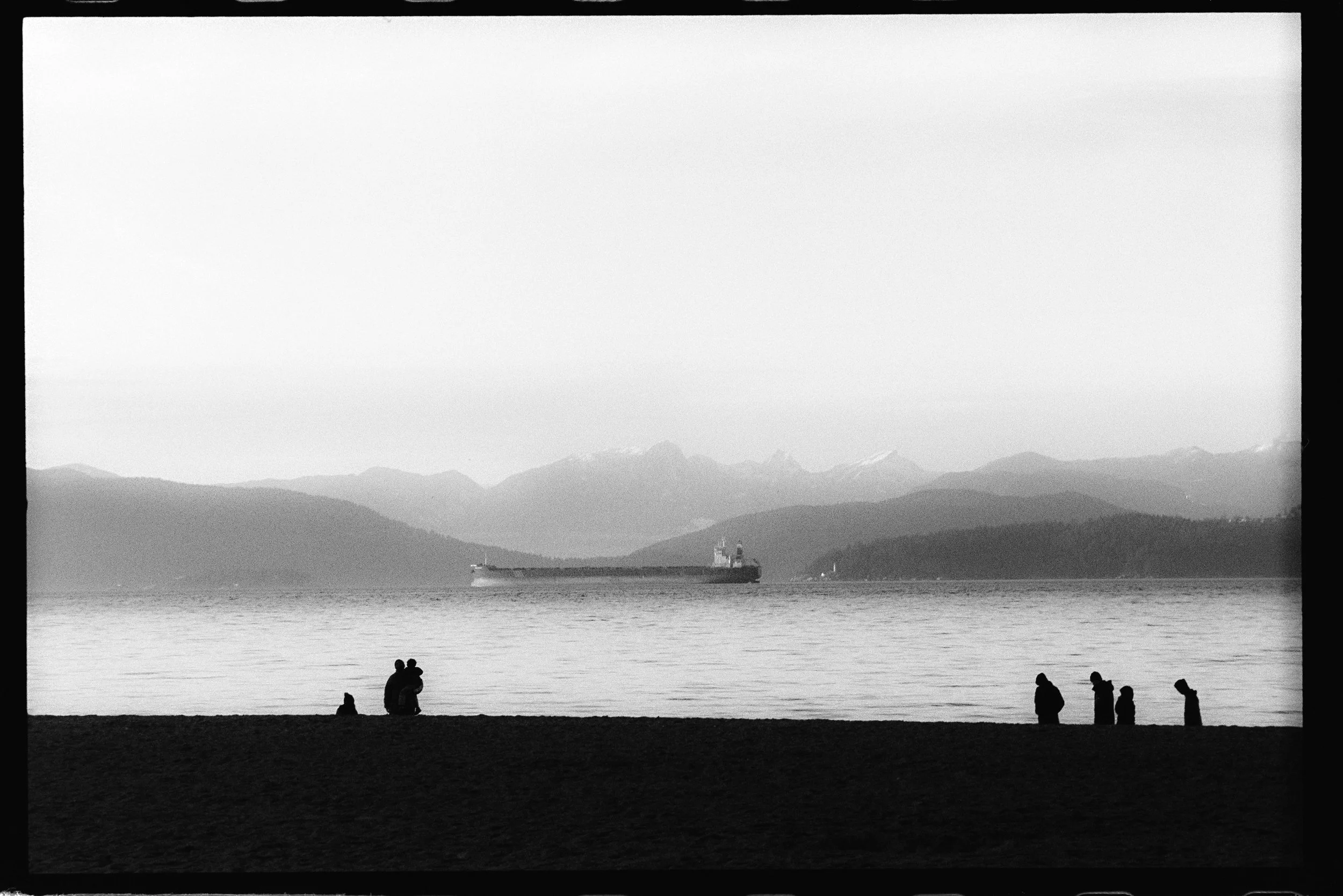 20260109December Moments_Nikon F3_Ilford HP5 +12008-positive.jpg