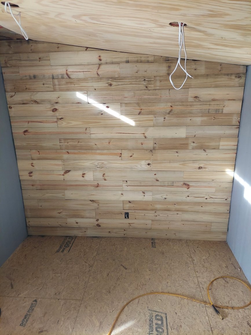 2025-05-11 Shop Interior Build