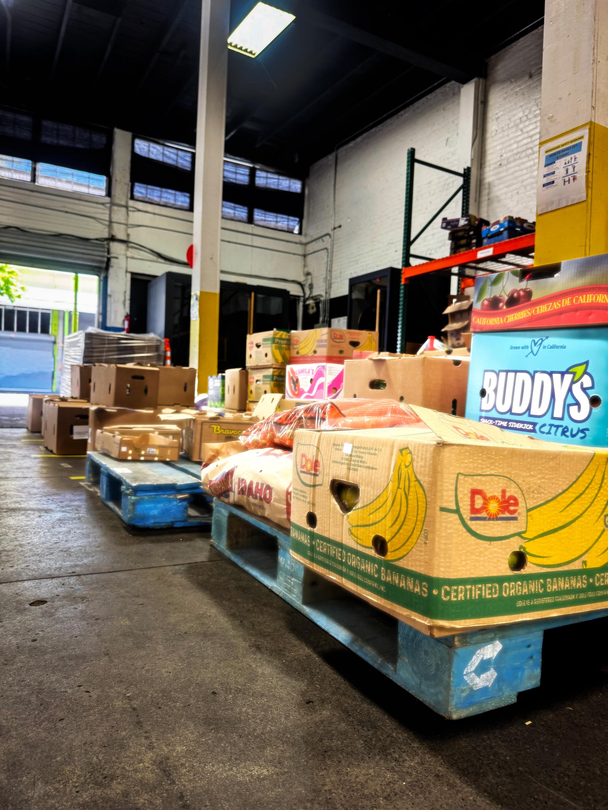 This week, Saba is delivering 700 pounds of fresh produce to our corner store partners across Oakland. 🍎🥬
That&rsquo;s 700 more pounds of healthy food entering neighborhoods that have been historically underserved and excluded from equitable food a
