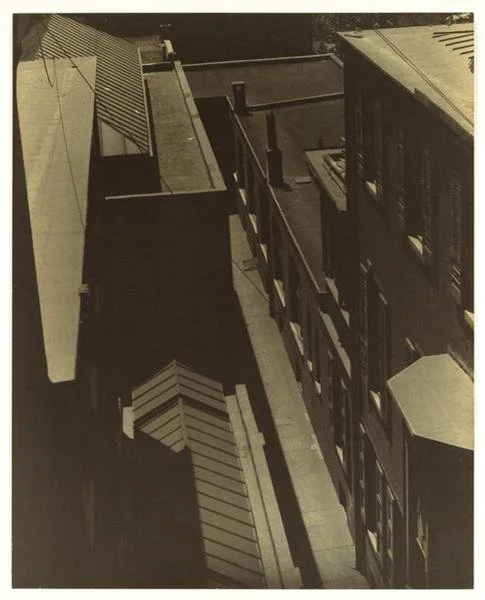 view-of-rooftops-1917.jpg!Large.jpg