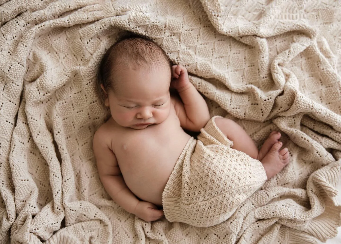 Beautiful little Ollie was a dream to capture! Such a dream just like his little brother. My heart ❤️ 

#newbornphotography 
#brisbanenewbornphotographer 
#brisbanenewbornphotography
#newbornposing
#manlynewbornphotographer