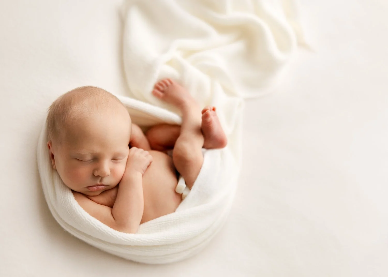 brisbane newborn photographer.jpg