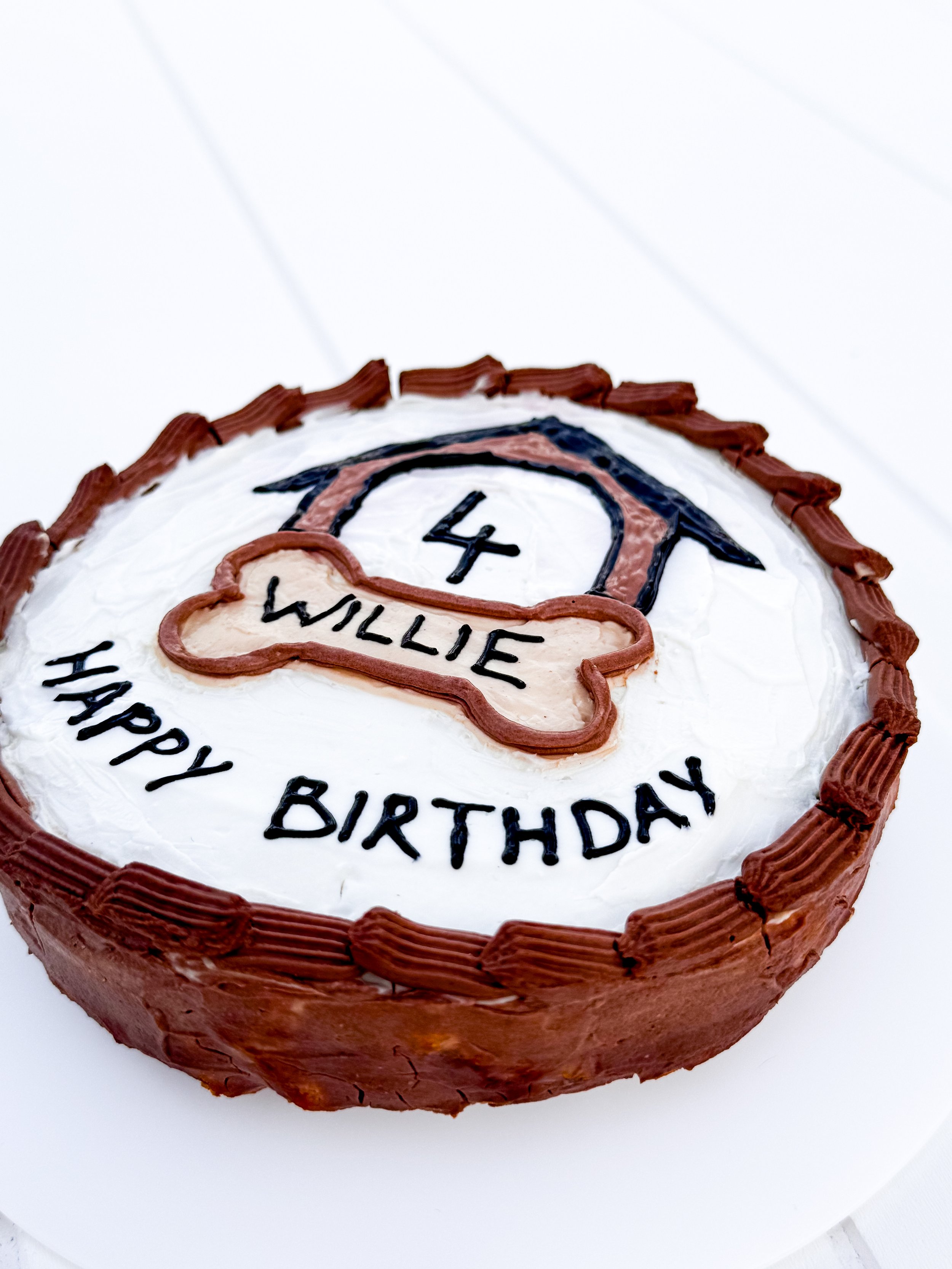 7" Round Custom Cake