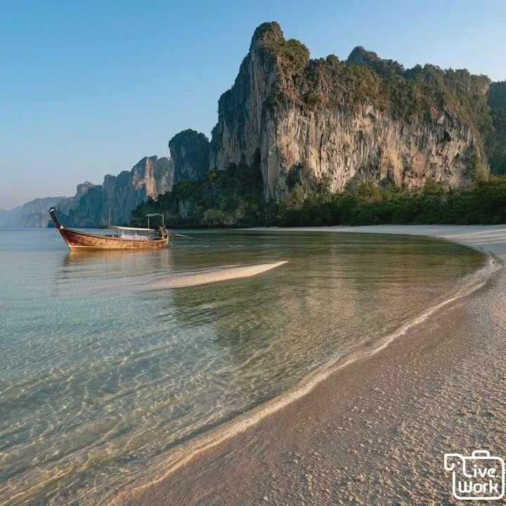 Krabi Island Day Trips Compared: 4 Islands, Hong Island, or Phi Phi?