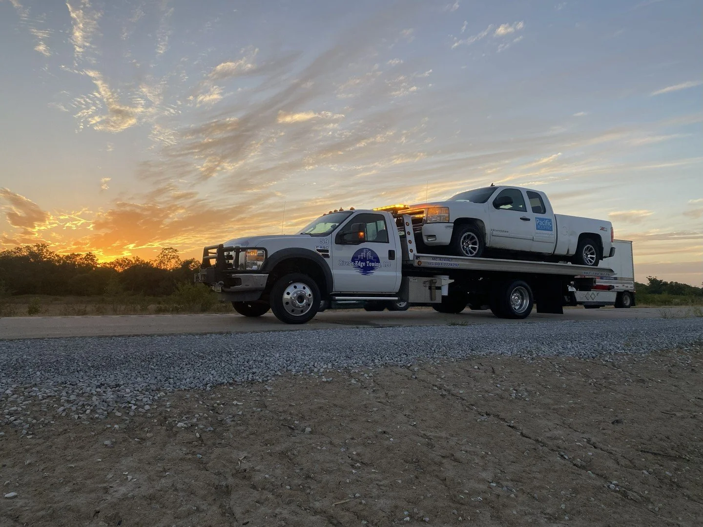 From flat tires to fender benders, you&rsquo;ve trusted us with your worst car days &mdash; and we&rsquo;re grateful for every call. 

Here&rsquo;s to a safe, happy, and smooth Thanksgiving!

And if you run into any car trouble tomorrow, give us a ca