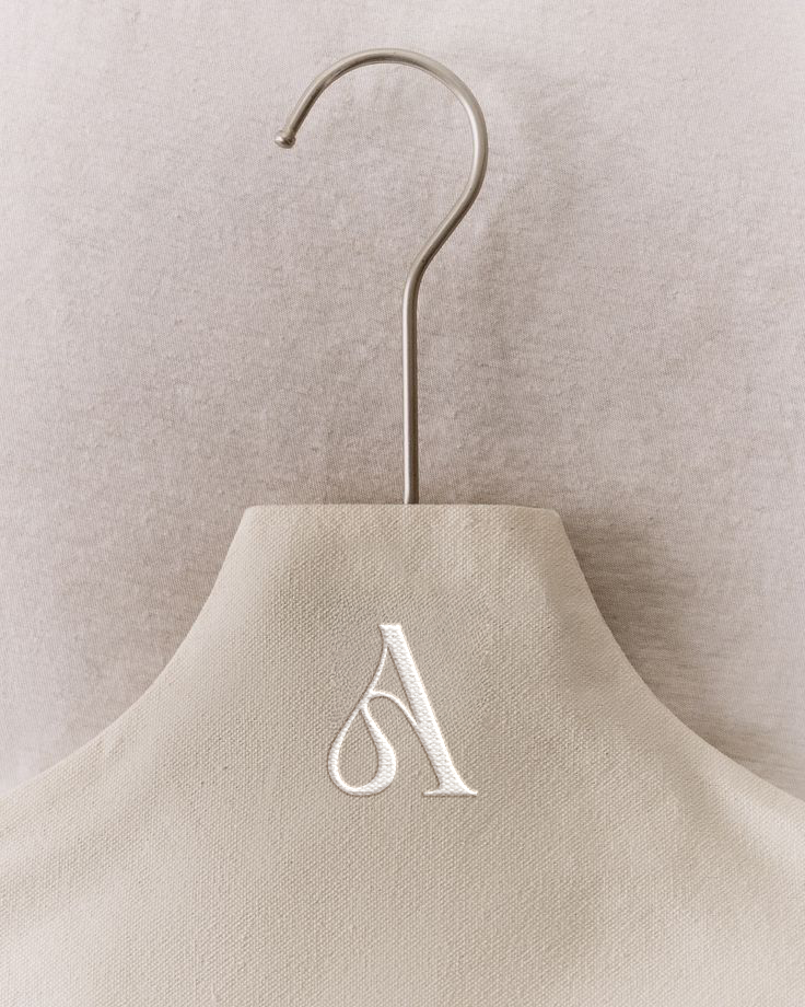 HANGER.png