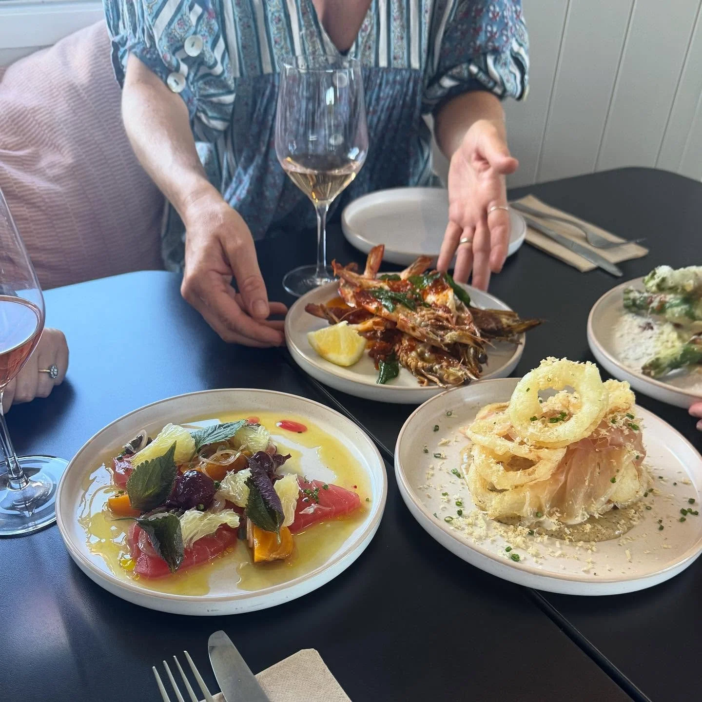Summer is creeping in and so are the long, delicious lunches ☀️ 

Book ahead, and don&rsquo;t miss out 🥂