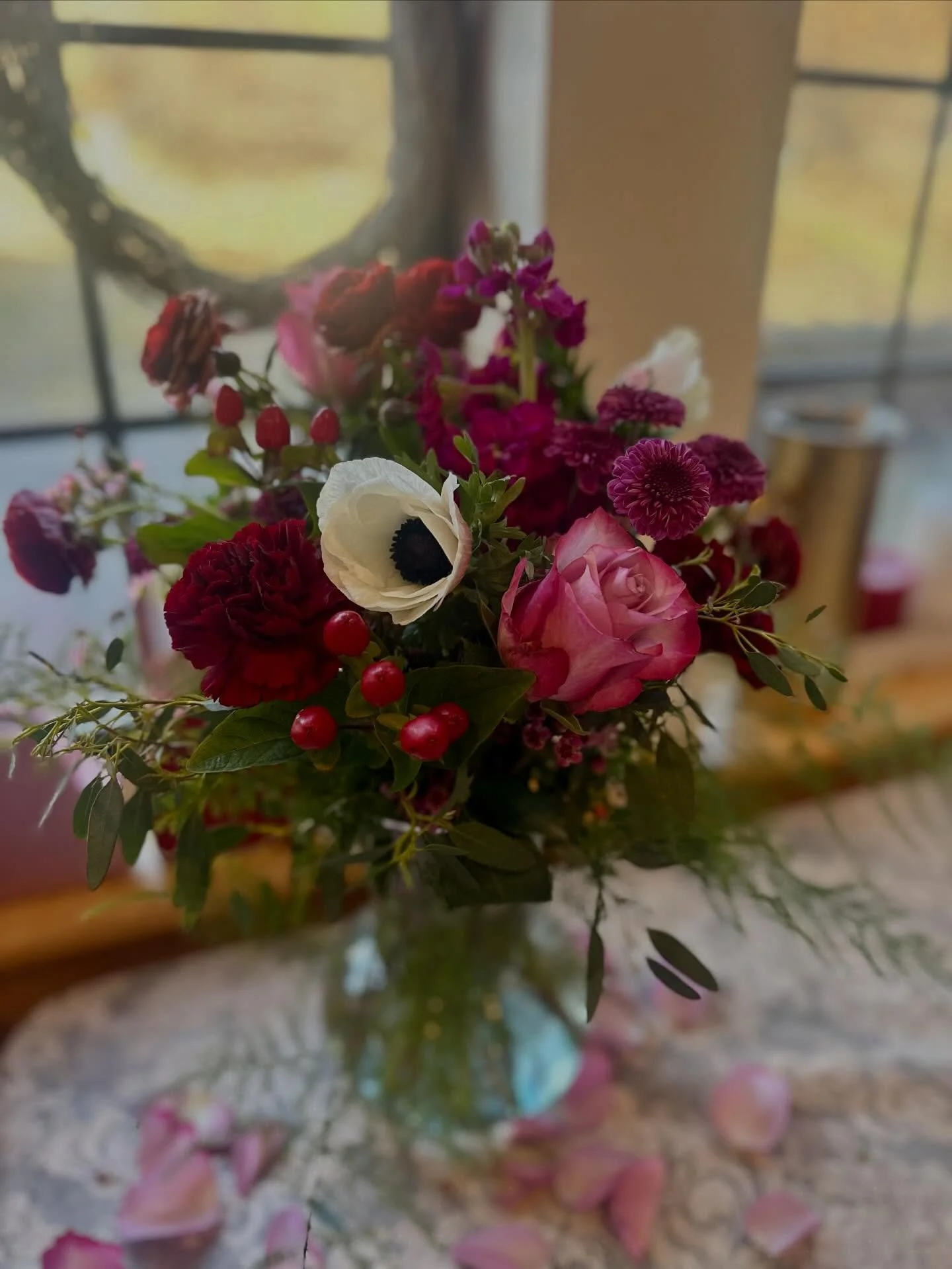 Meet the Duchess of Desire ✨
A Valentine&rsquo;s fantasy in its most luxurious form. Pre-orders are open &mdash; don&rsquo;t wait.
Limited quantities. Discounted add-ons available when you order now! 📞(925) 557-0257 #bloomyourjoy #marigoldblooms #fl