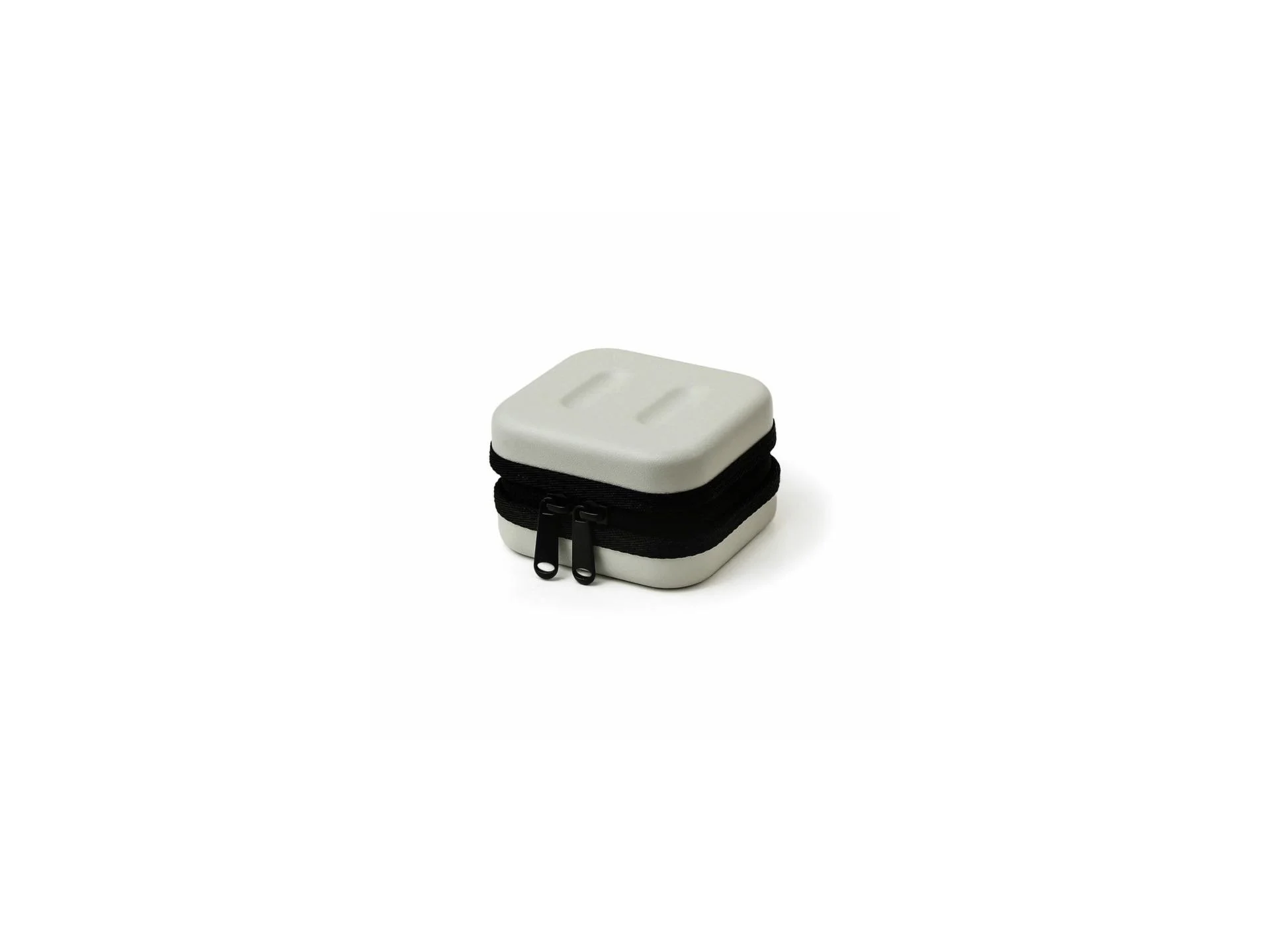penco_Hard-Shell-Case-Mini-Nahe_Ivory_4x3-1.jpg