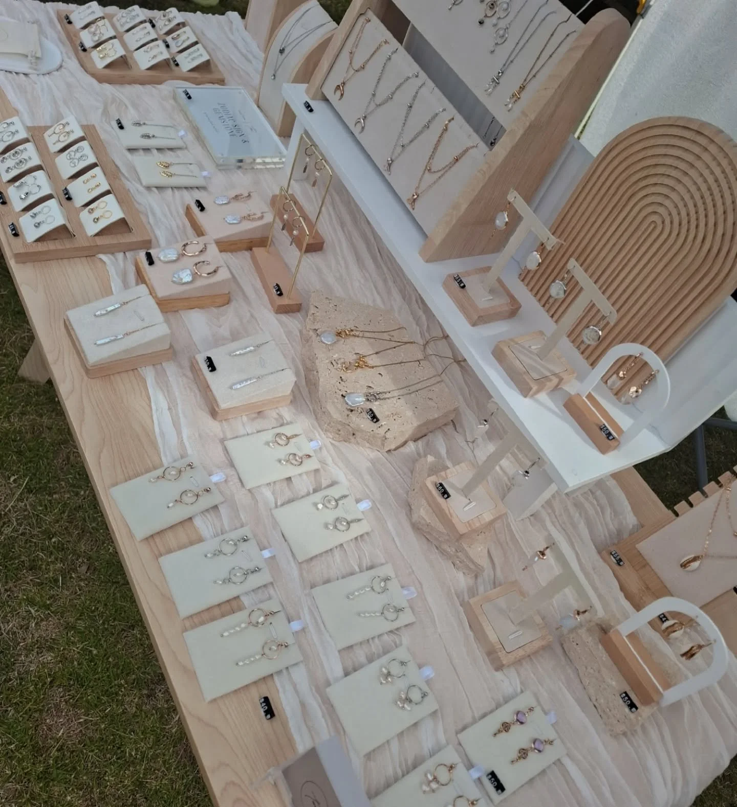 ✨ Thank you Queencliffe Market! 🌿 Today was the last one for 2025, and what a way to wrap it up.
 💛 Tilly May will be back next year and I seriously can&rsquo;t wait! 🎶 See you all in 2026!