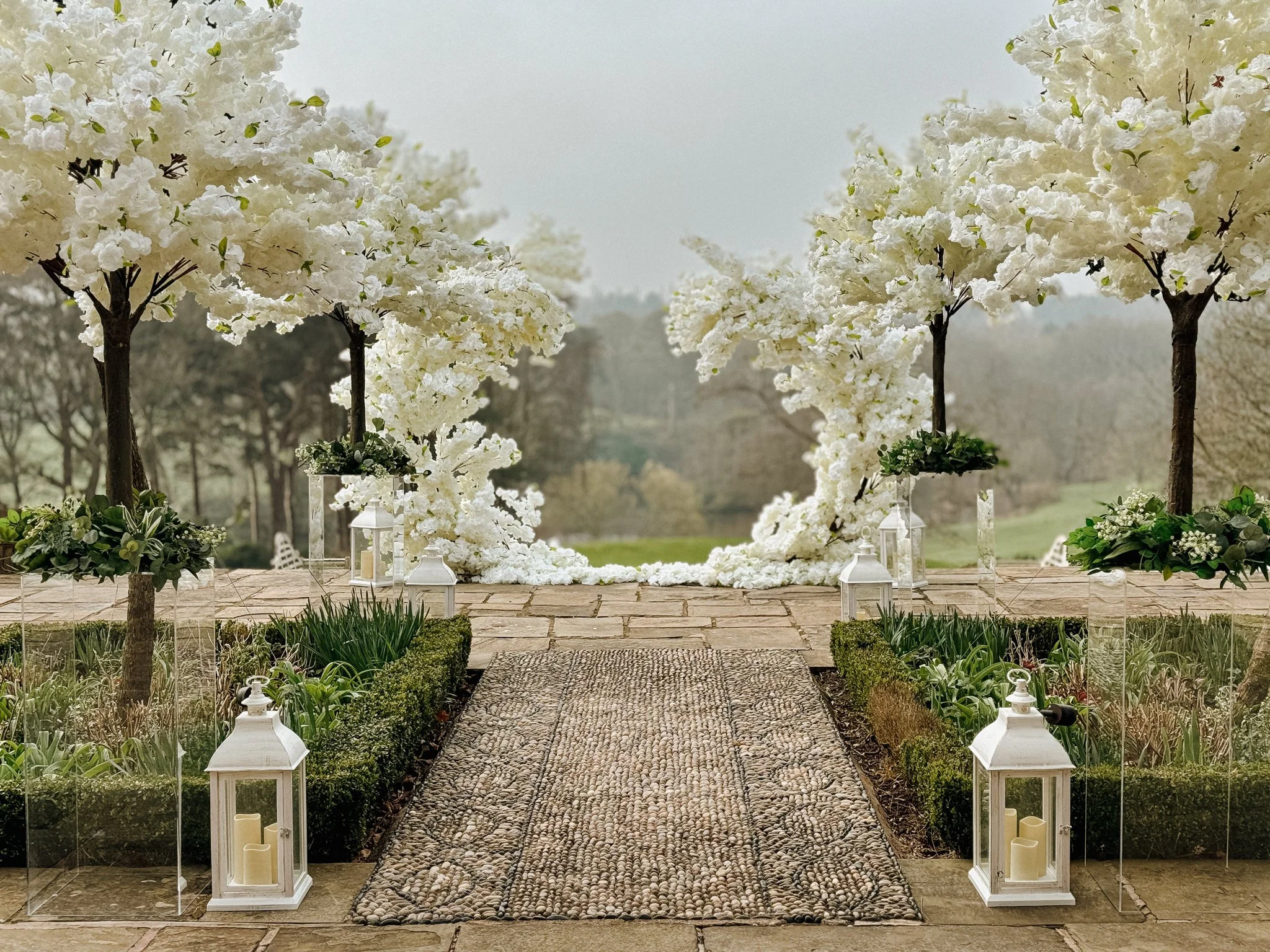5 Things Couples Forget When Decorating Their Wedding Venue