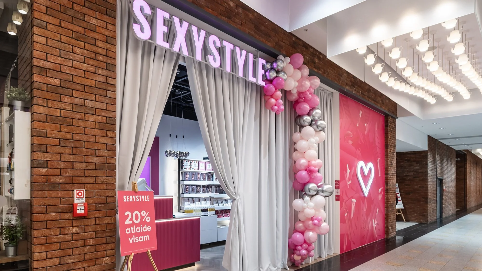 SEXYSTYLE investē 250 000 eiro trīs jaunu veikalu atvēršanā Latvijā