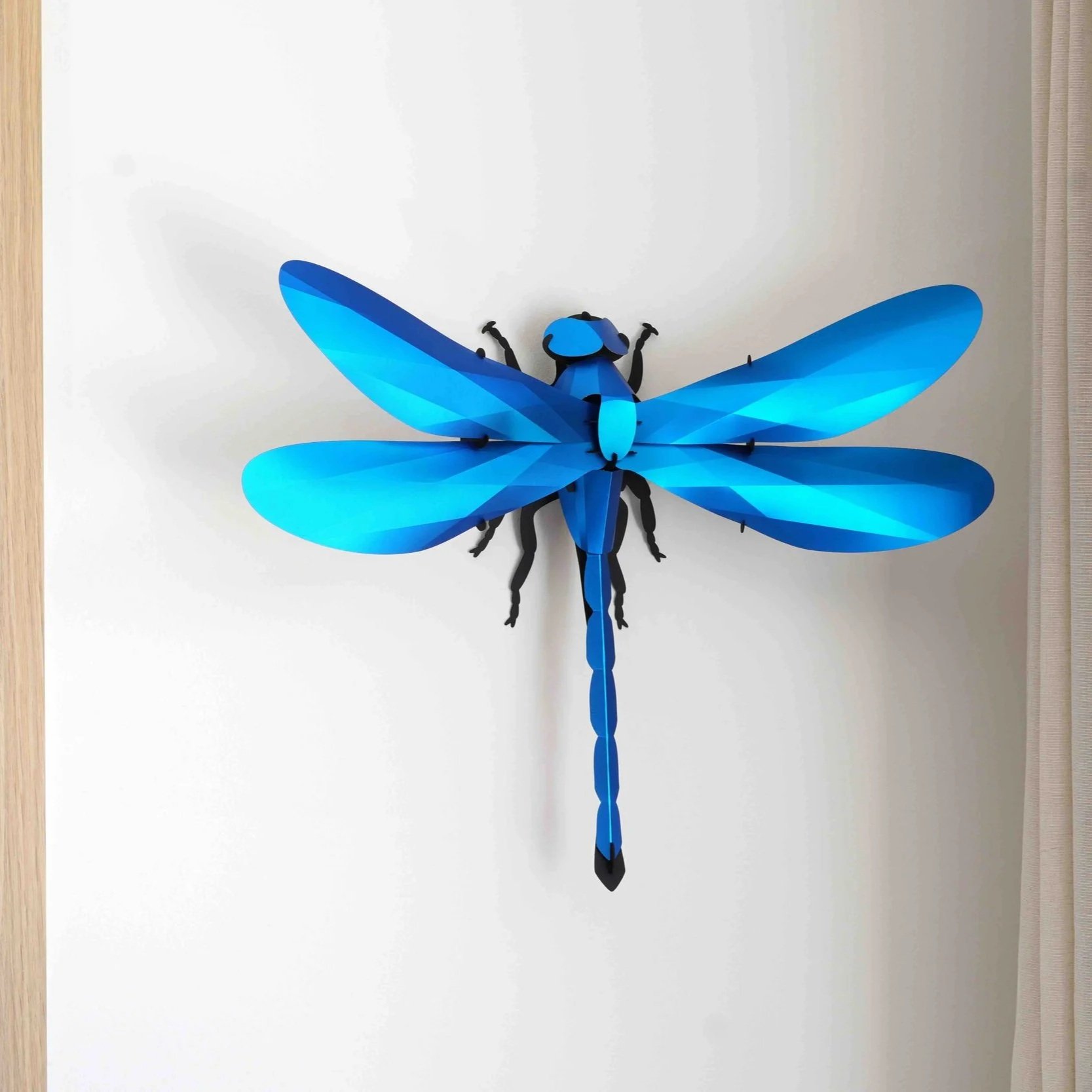 Assembli+Giant+Dragonfly+blue+sfeer.jpg
