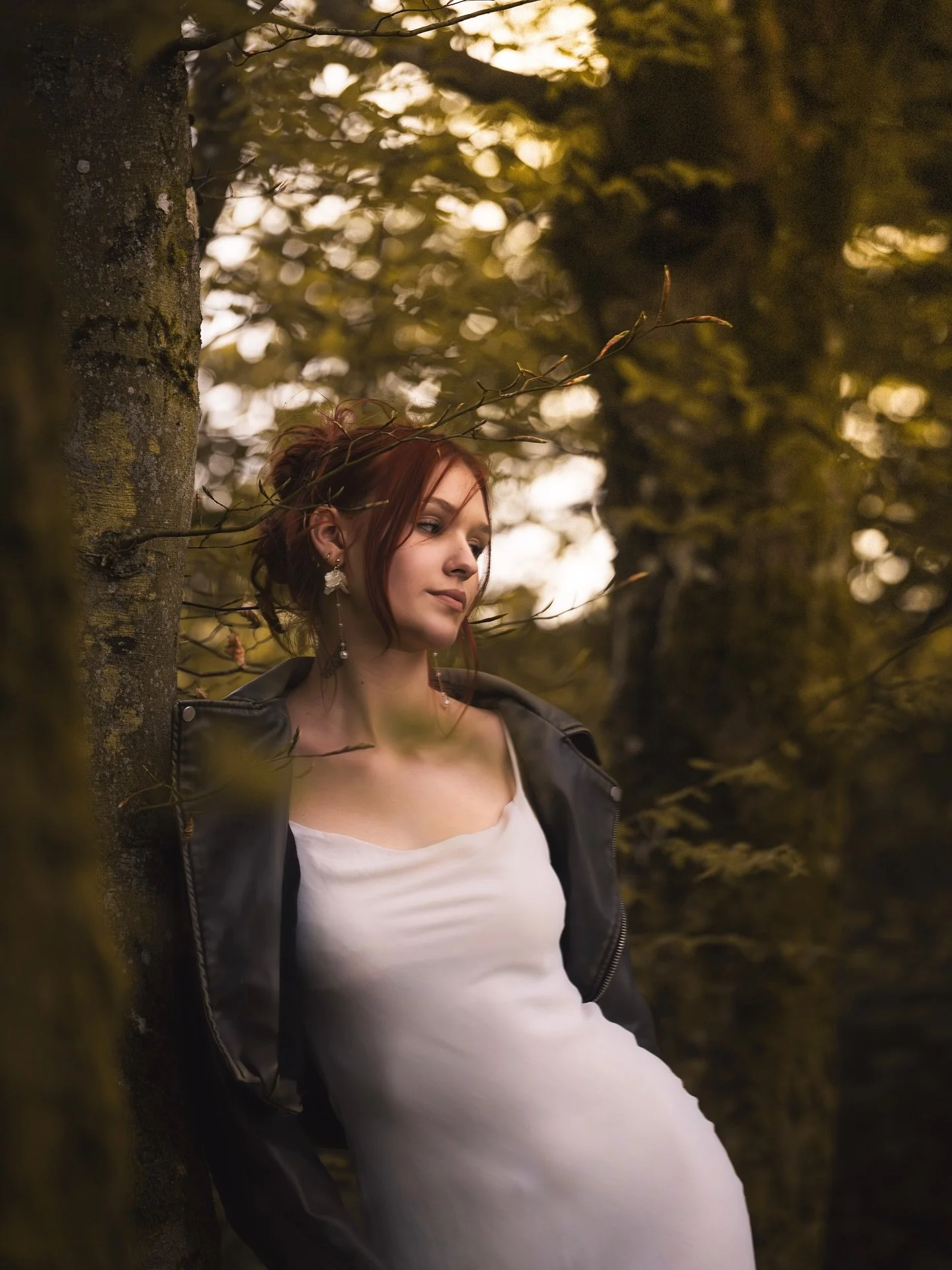 Dernier post de cette série 🌿
Ce shooting improvisé restera l’un de mes préférés : zéro plan, beaucoup d’instinct, et une super énergie sur le moment.
C’est souvent quand on lâ