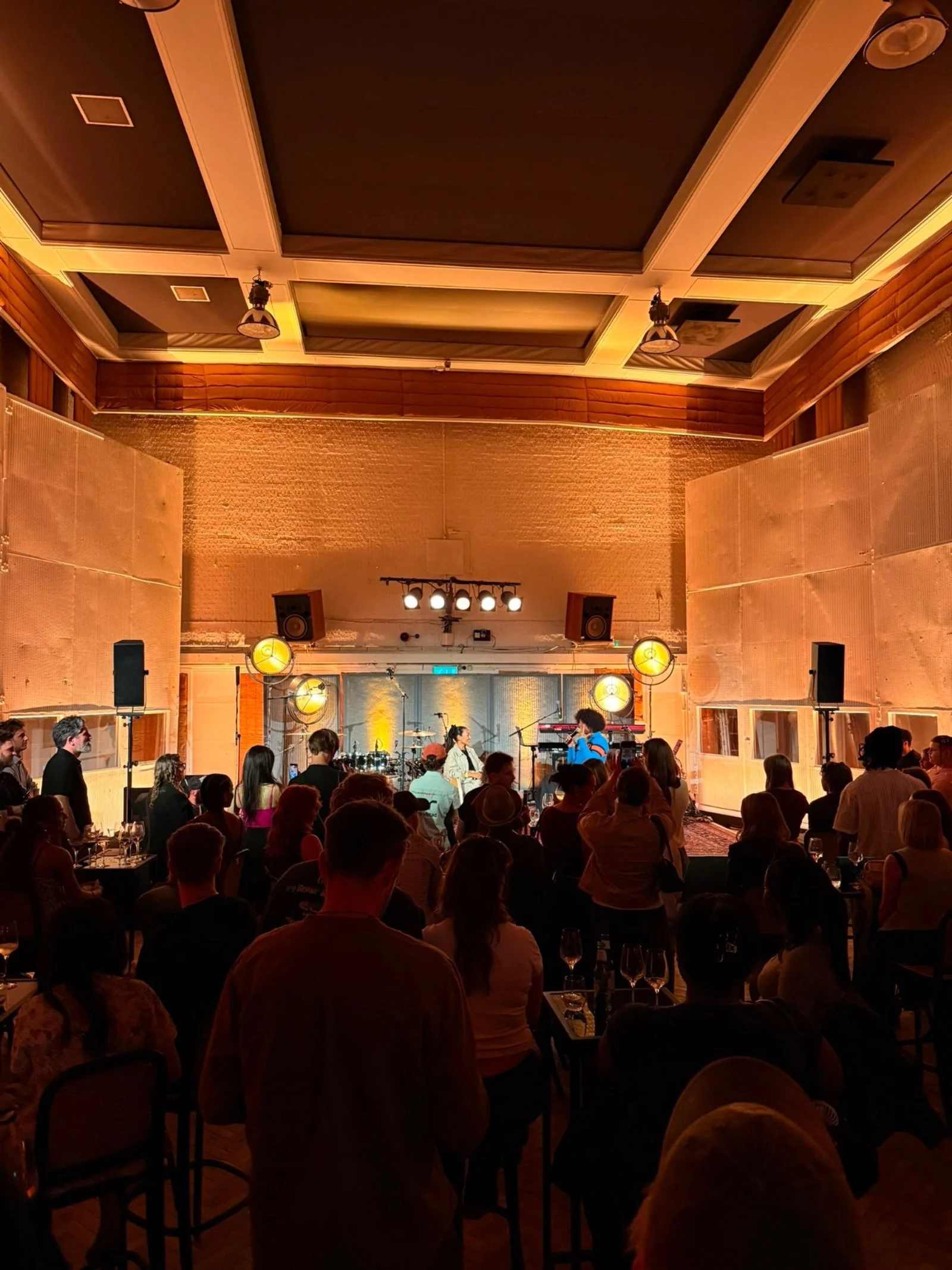 UMG x Hydro Flask

The other night, our Marketing Executive and music content creator Guy Sherry joined Hydro Flask and Universal Music Group at Abbey Road Studios for the launch of a new partnership focused on reducing single-use waste across music 