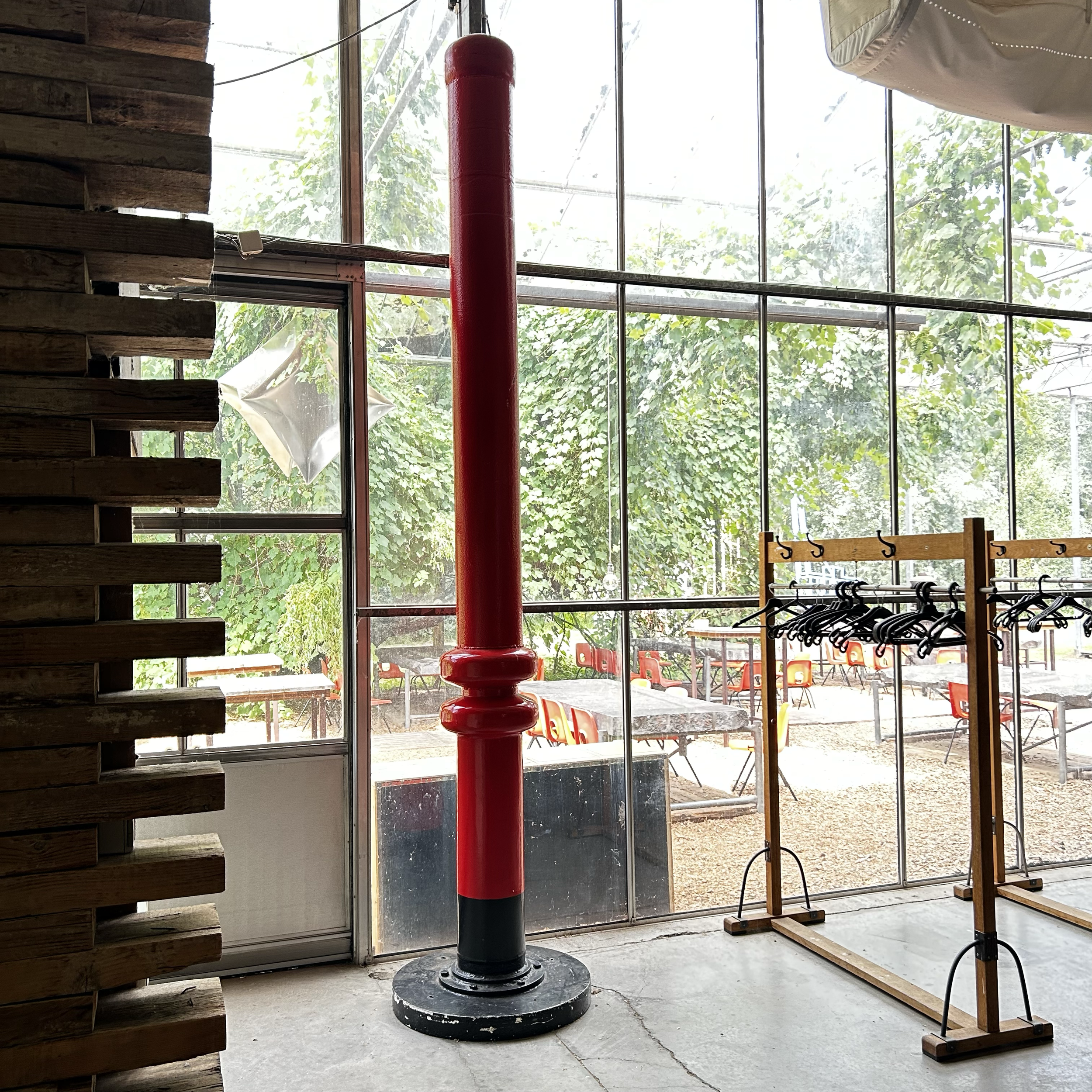 'Erector IV' 1966 | gelakt en gepolychromeerd staal | afmetingen onbekend