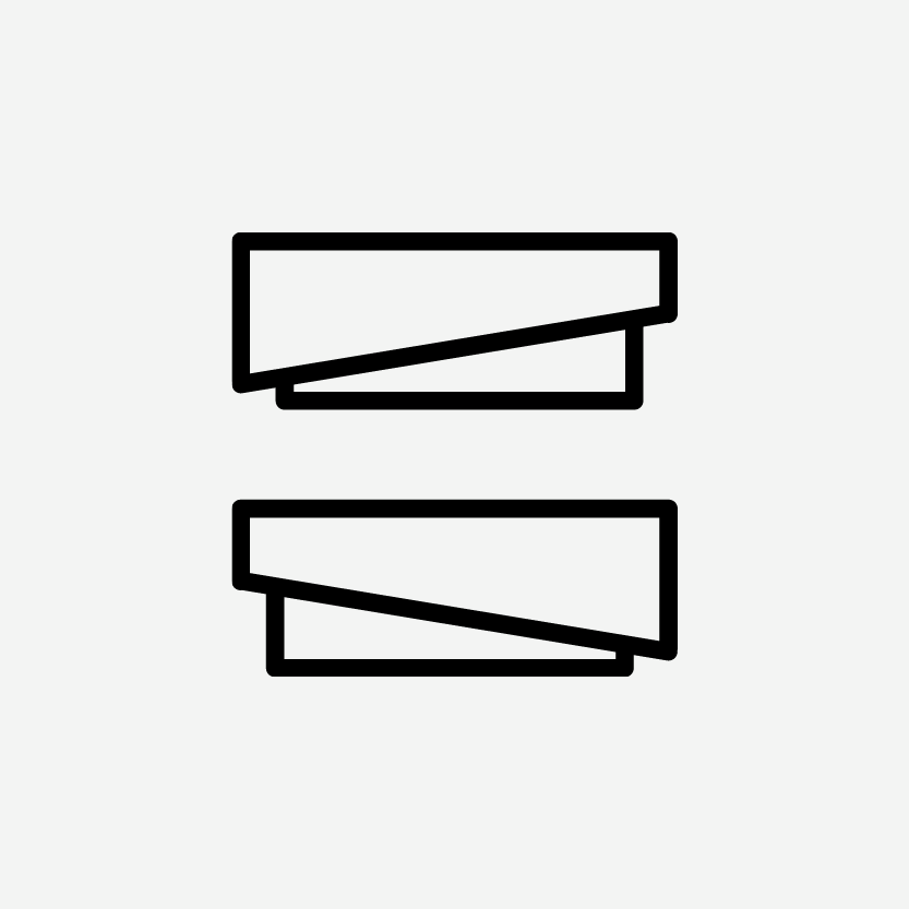 Ein minimalistisches Icon mit zwei ineinander verschränkten, schwarzen Linien auf dunkelgrünem Hintergrund.