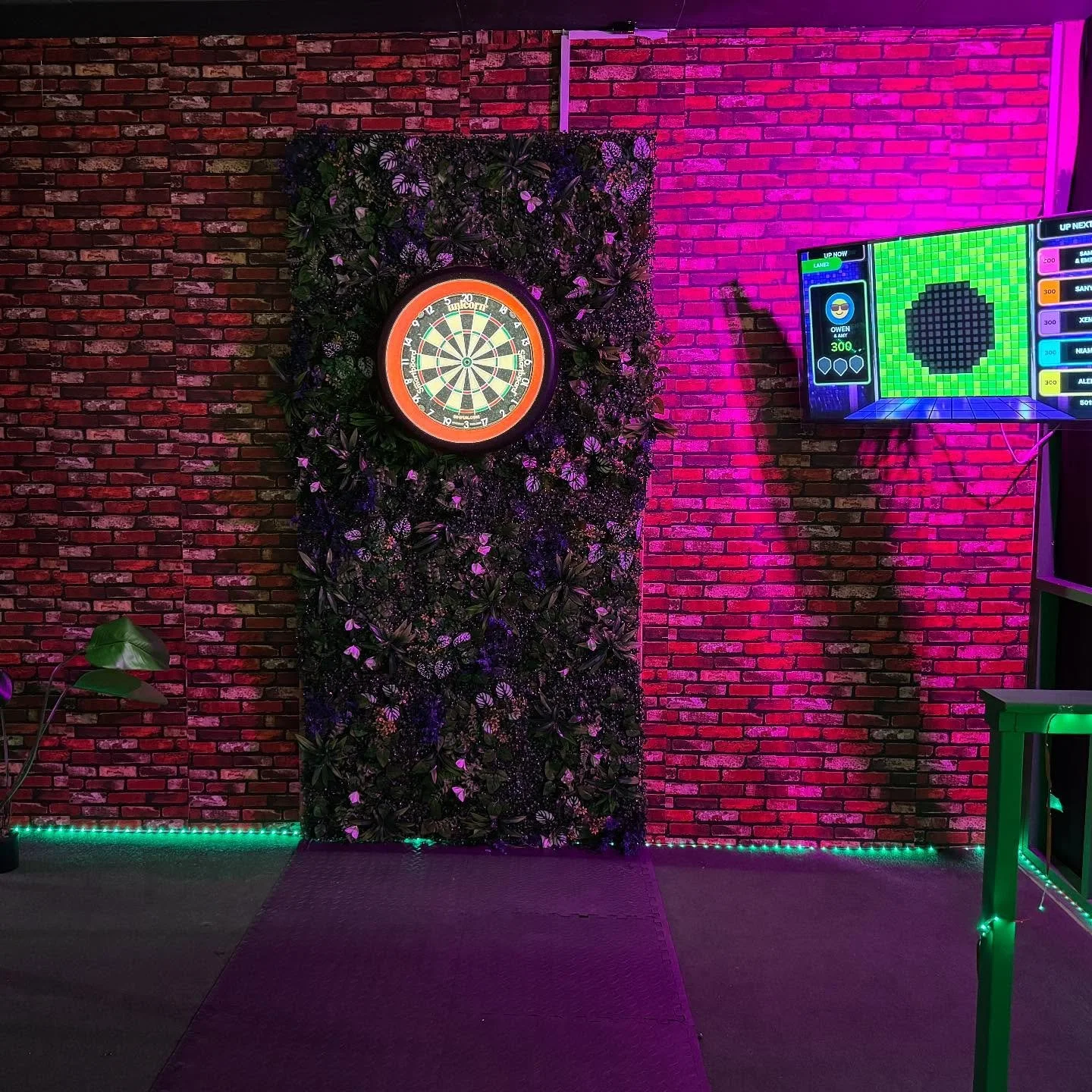 Looking for something fun to do this October half term?

Grab your mates and head to Gamefinity -  there&rsquo;s loads of fun stuff to do:

🕹️ Try out our brand new Retro Gaming Pod
🏀 Shoot some hoops on the Basketball Machine
🎤 Show off your voca