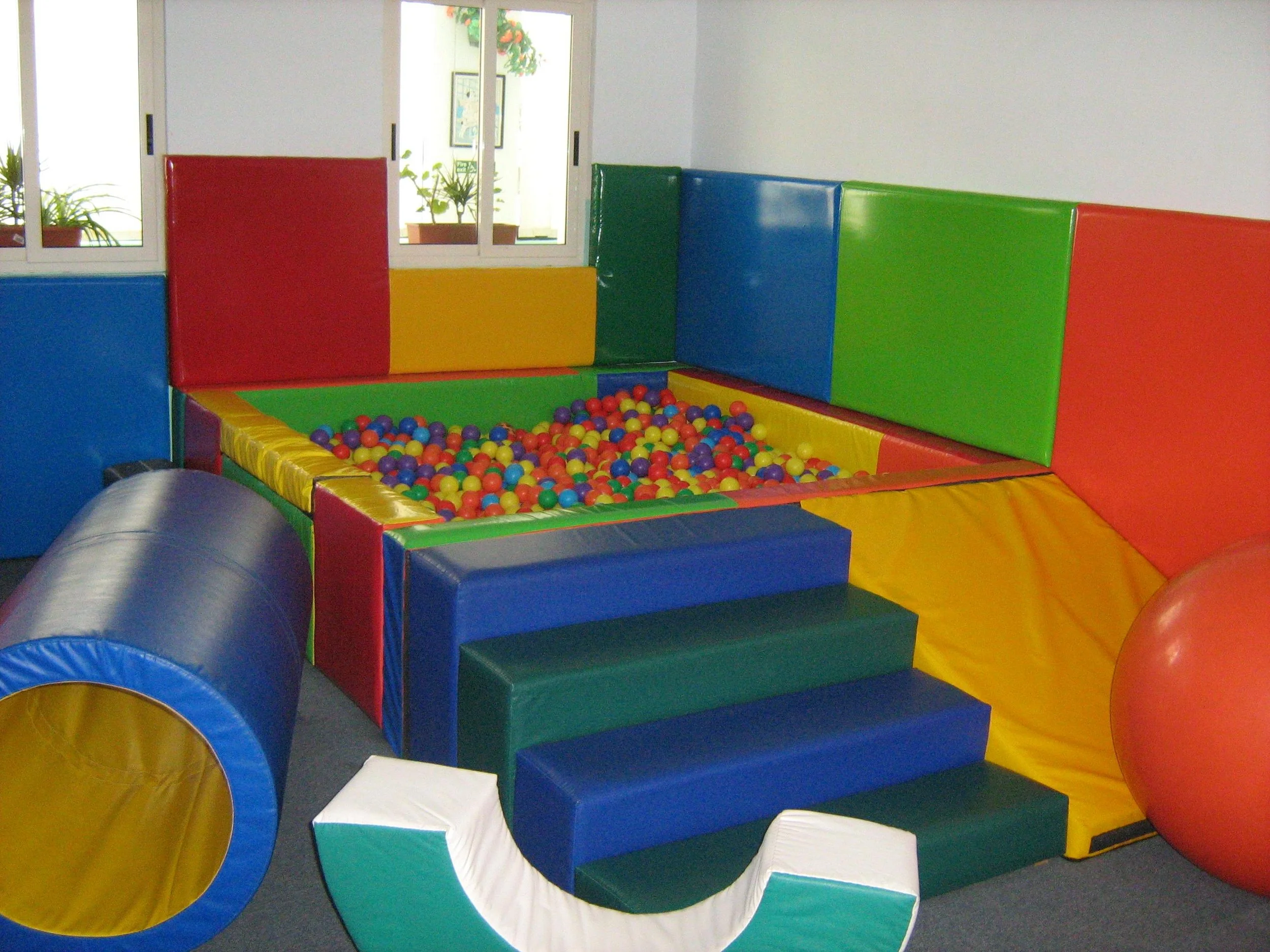 UNICARE MULTI SENSORY ROOM Helen Keller.jpg