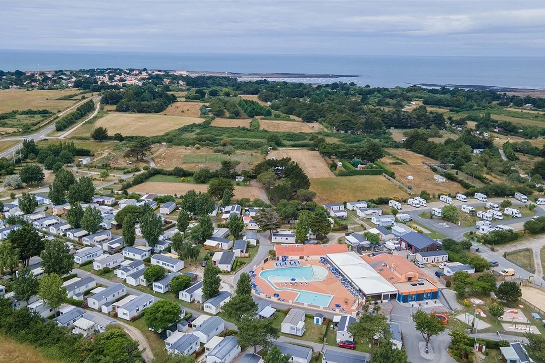 Camping-de-La-Pointe-Saint-Gildas-a-800-metres-de-la-mer_web.jpg
