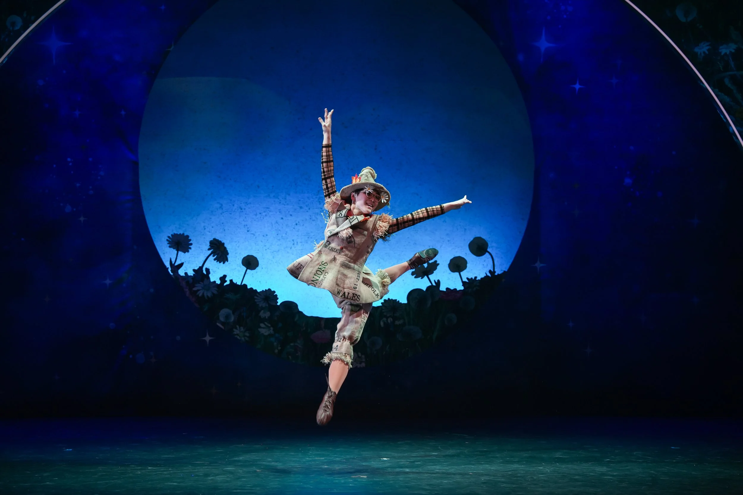 Yuki Chikai as Scarecrow in My First Ballet Cinderella © Photography by Isabella Turolla (3).jpg