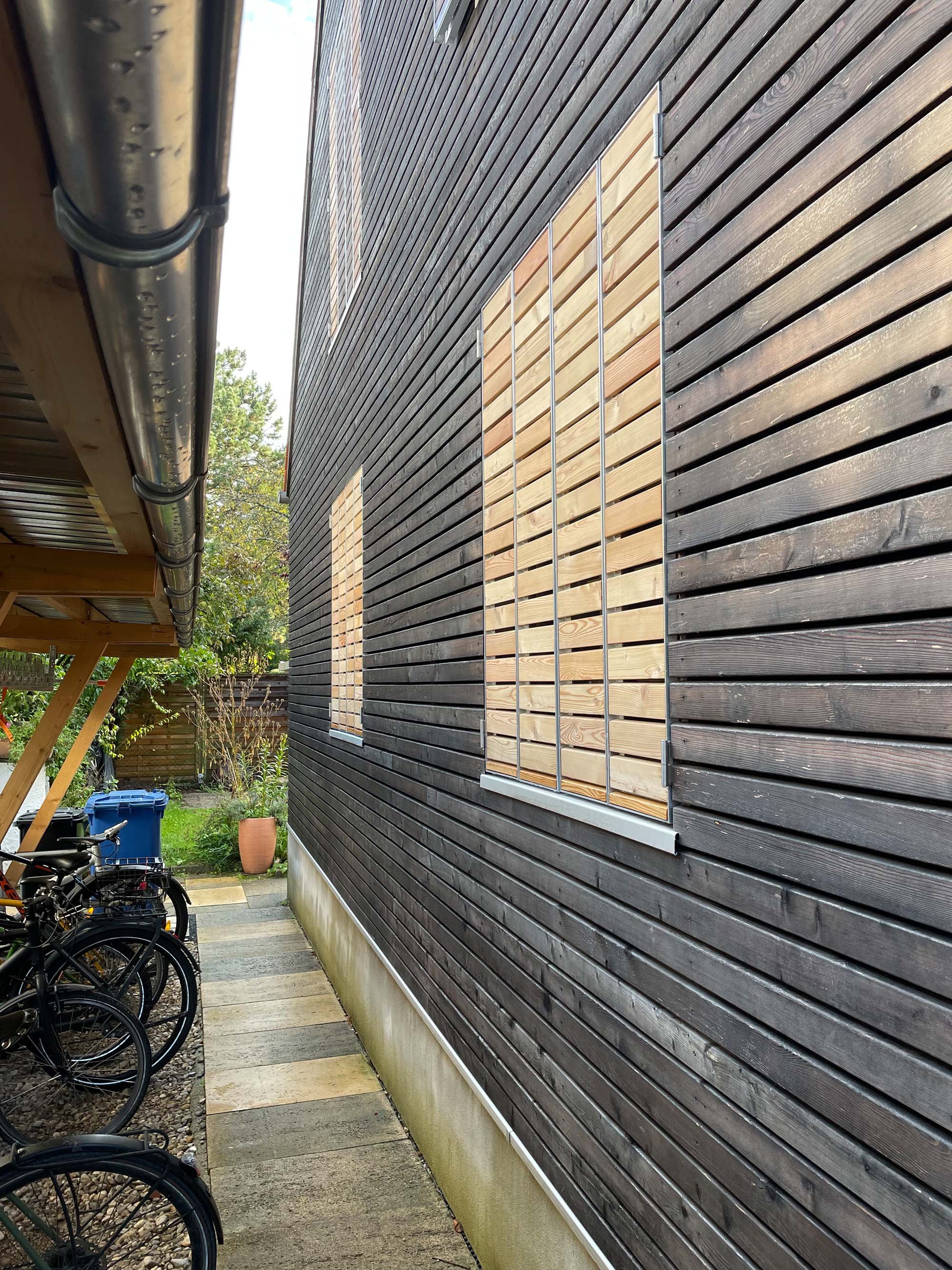 Fensterladen_EG.jpg