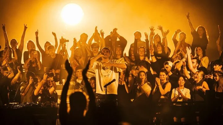 A look back at the first half of @fredagainagainagainagainagain&rsquo;s USB002 tour 🦋 

Europe complete, North America awaits 👀