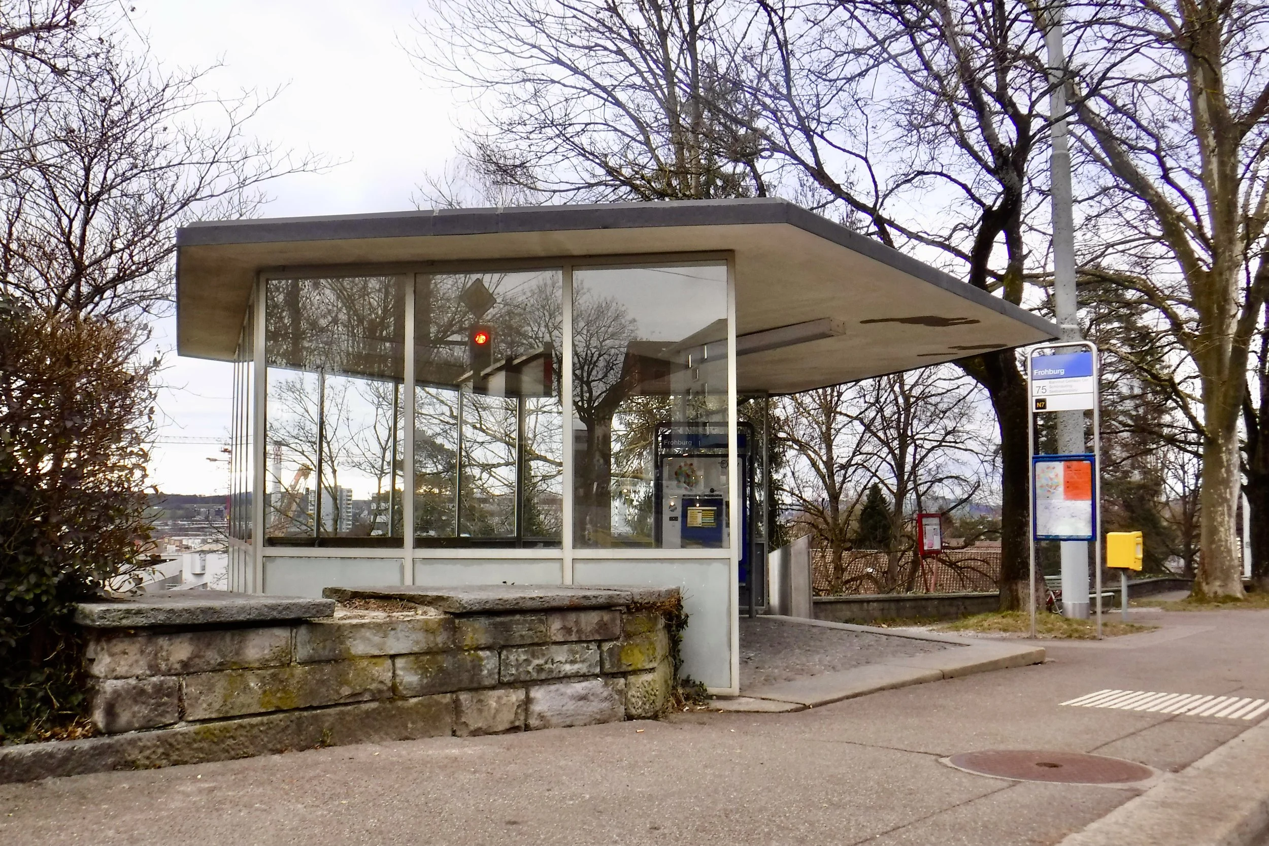 Nr. 095: 19. Februar 2023, VBZ Wartehäuschen, Winterthurerstrasse, Zürich Schwamendingen