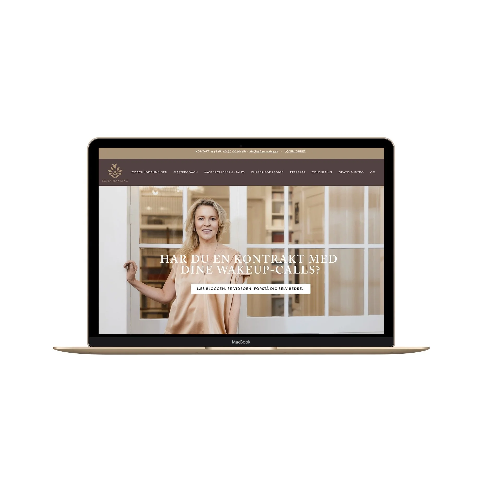 Webdesign eksempel uarbejdet i Squarespace for Sofi Manning designet af designcoach Angela Lundfor 