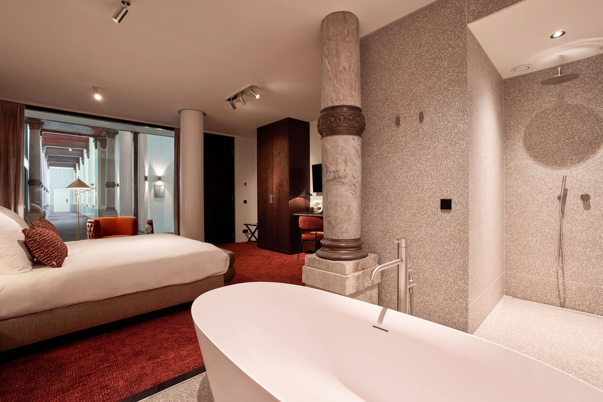 dutchen-heavenandthesain-hoorn-hotel-web2026.jpg