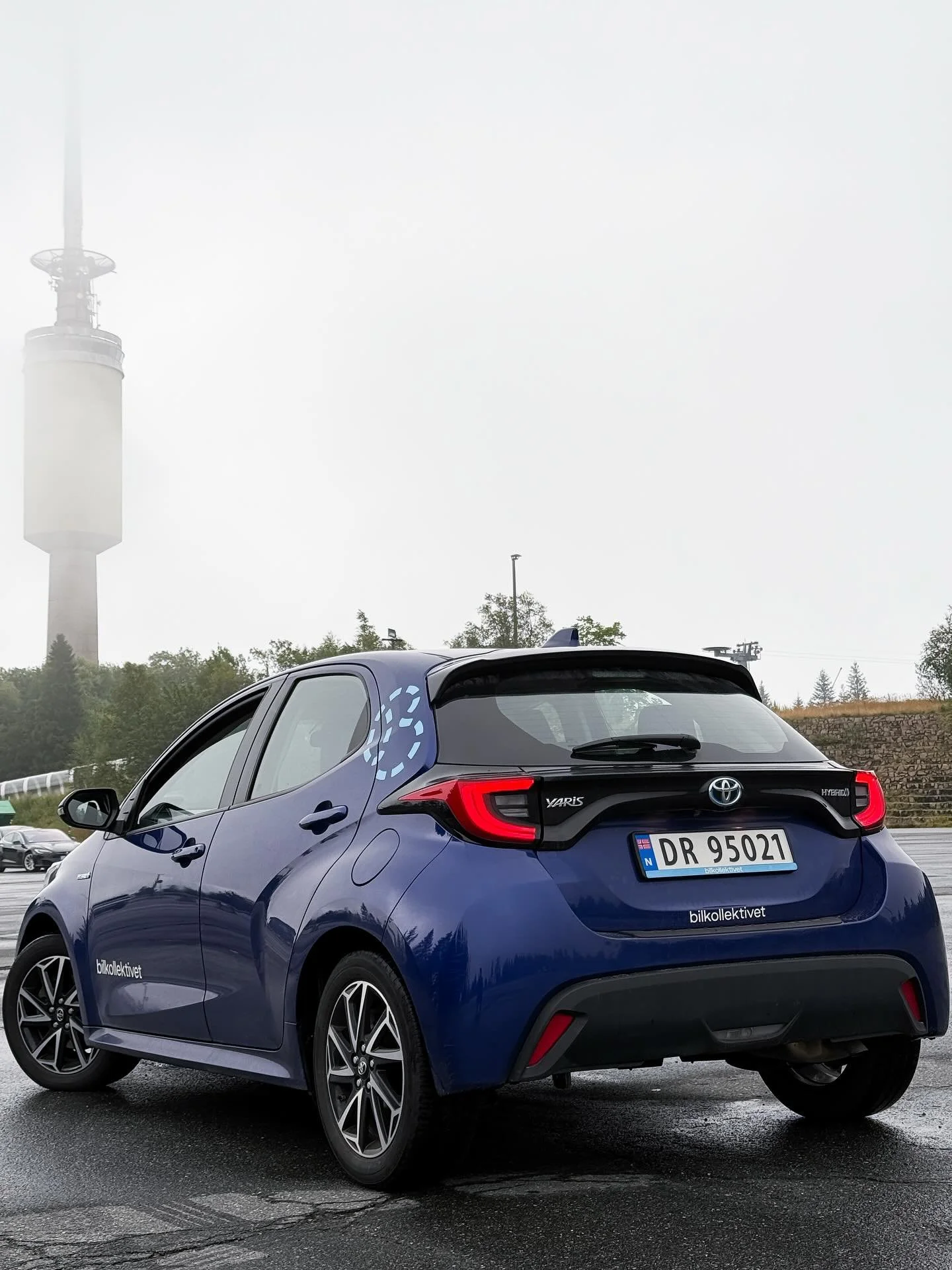 Akkurat stor nok. Akkurat når du trenger den☺️#bilkollektivet #toyota #yaris