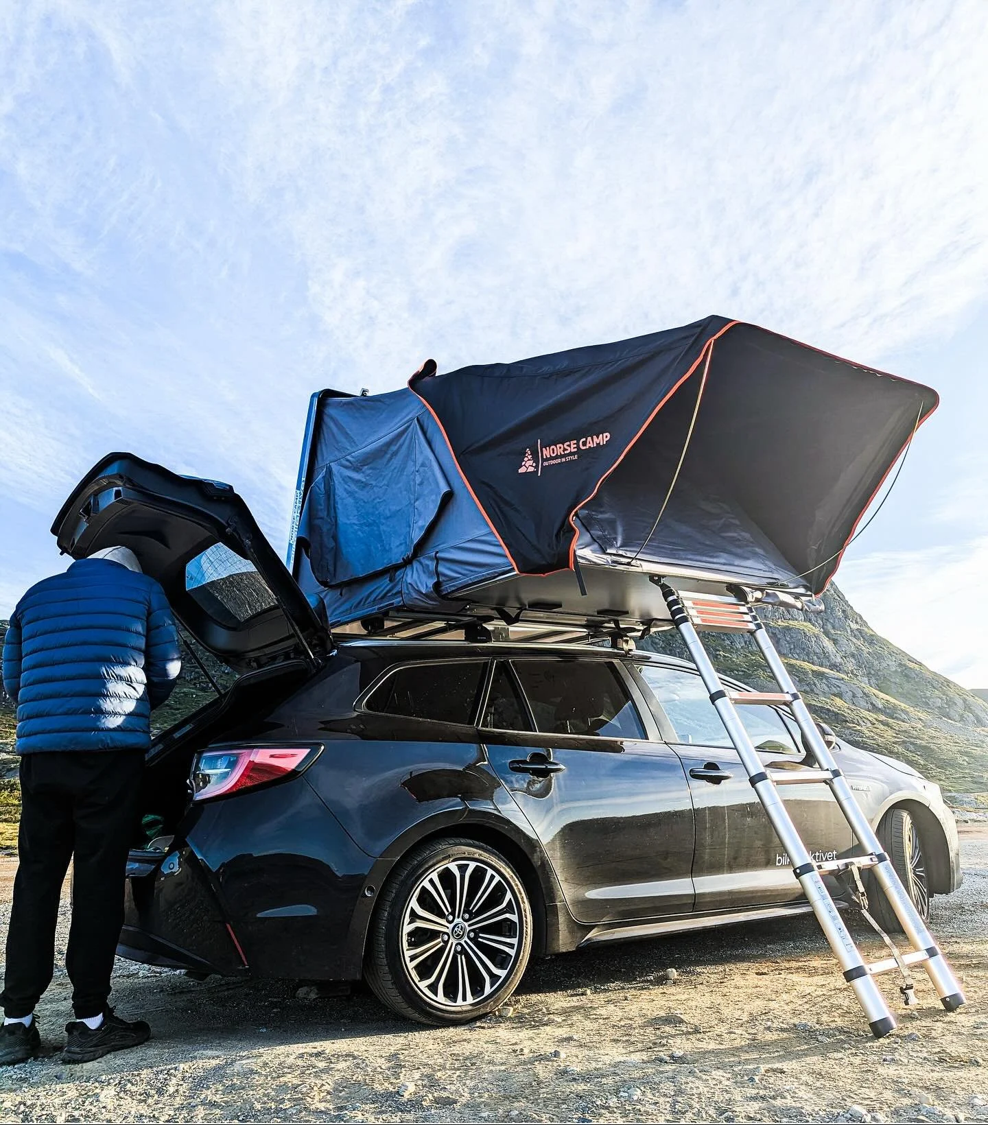 Driftsikker bil fra Toyota. Romslig taktelt fra Norse Camp. Frihet levert av Bilkollektivet 💫 #bilkollektivet #Toyota #NorseCamp