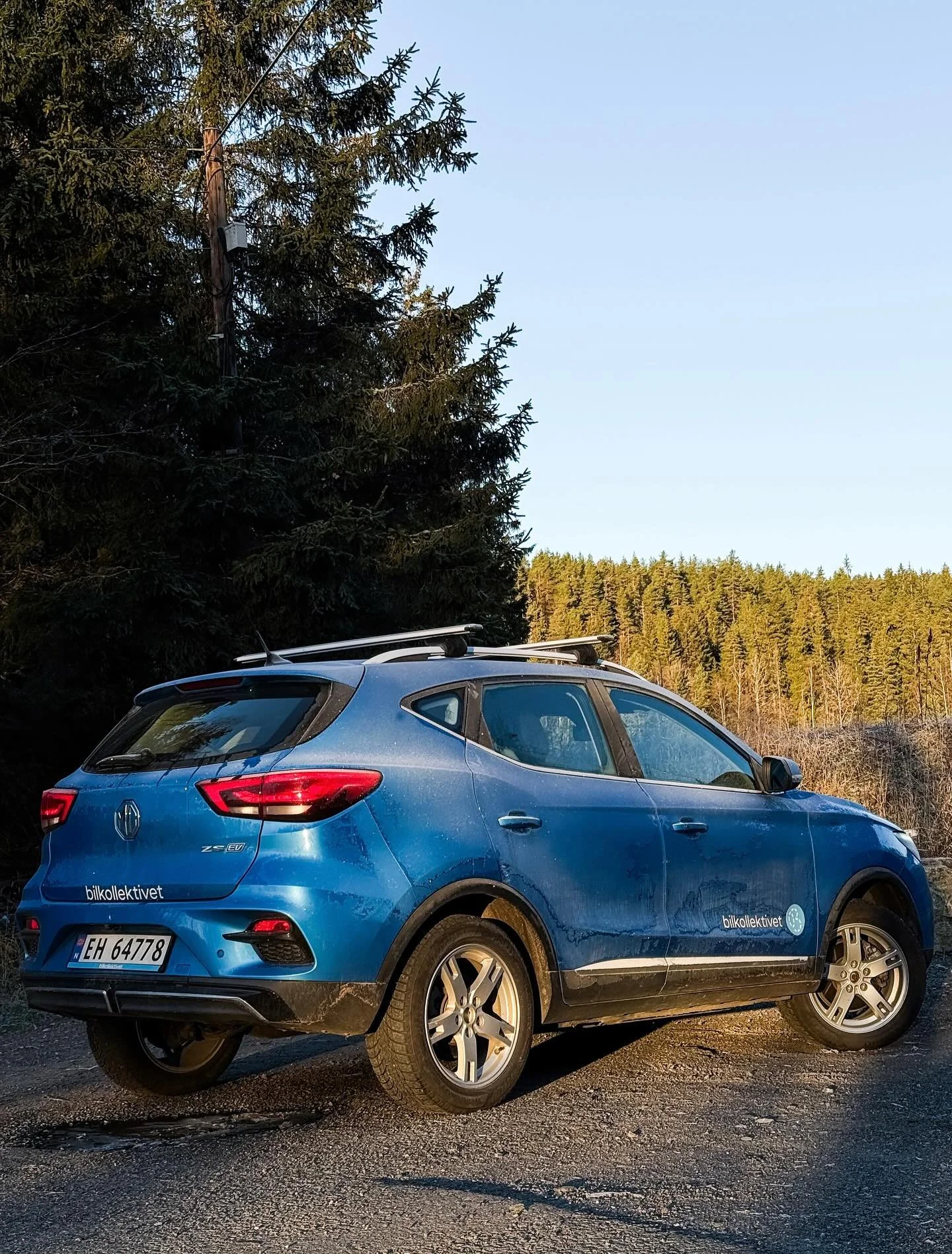 Boka ved?🪵Bra. Booka bil?🥶Viktigere.

#bilkollektivet #MGZS